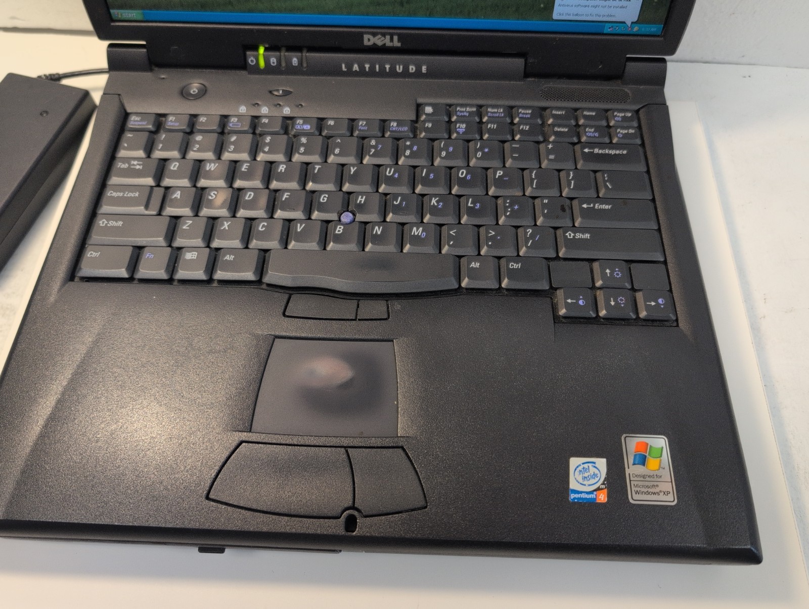 🔥NICE Dell Latitude C840 15″ Laptop Pentium4 2.0GHz /1GB RAM /30GB HDD/WinXP –