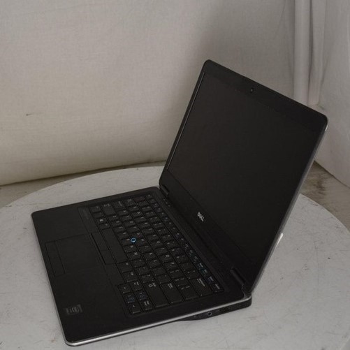 DELL Latitude E7440 P40G Laptop Intel Core i7-4600U 14in 8GB 256GB SEE NOTES