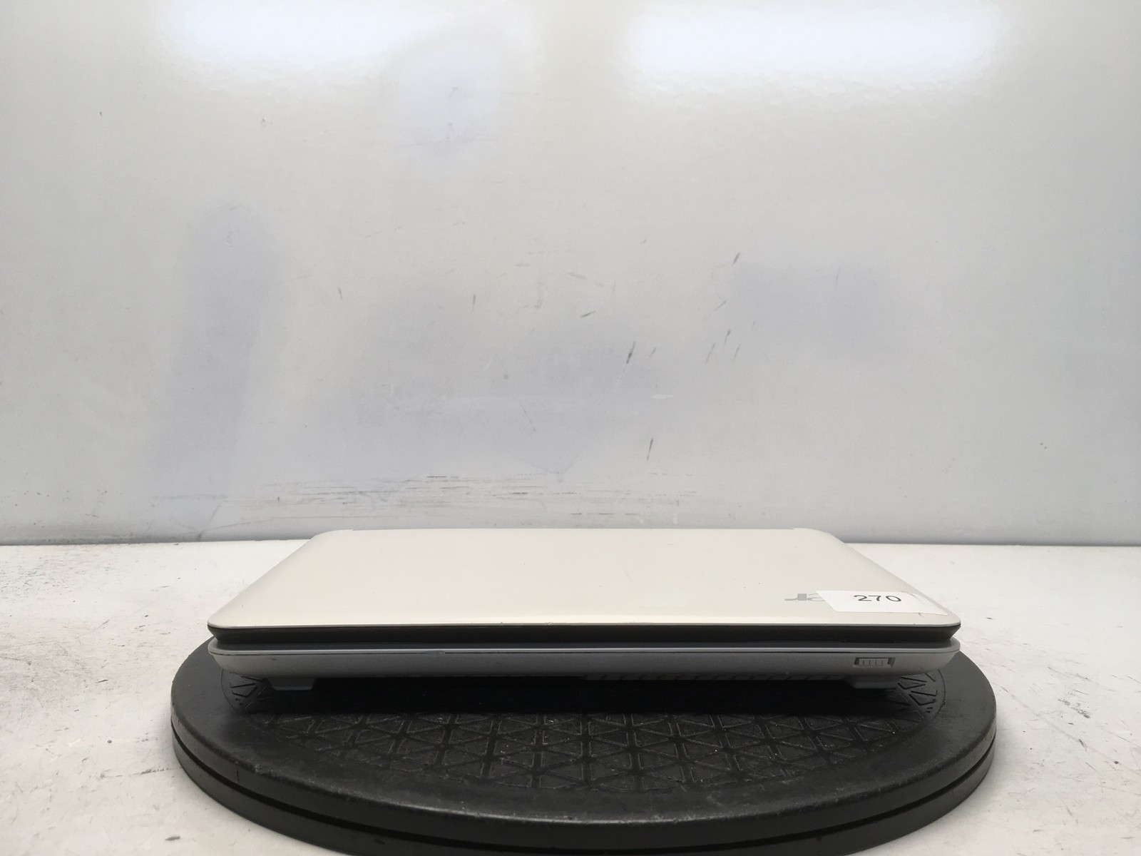 Acer Aspire One ZG5 Intel Atom N270 1.6GHz 1 GB NO HDD No Batt