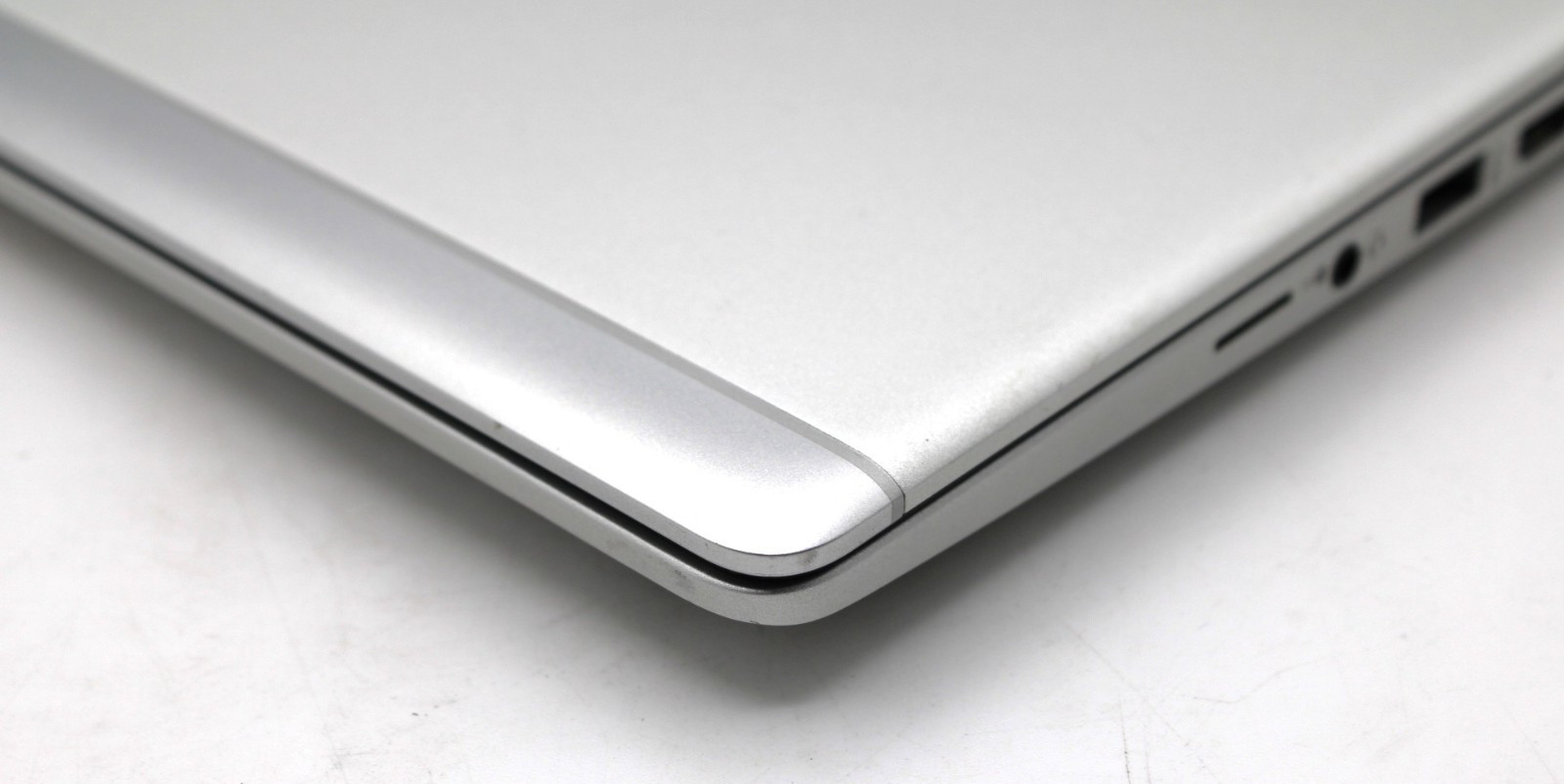 HP EliteBook 840 G5 i5-8350U@1.7GHz 16GB DDR4 NO STORAGE/OS *USED/TESTED*