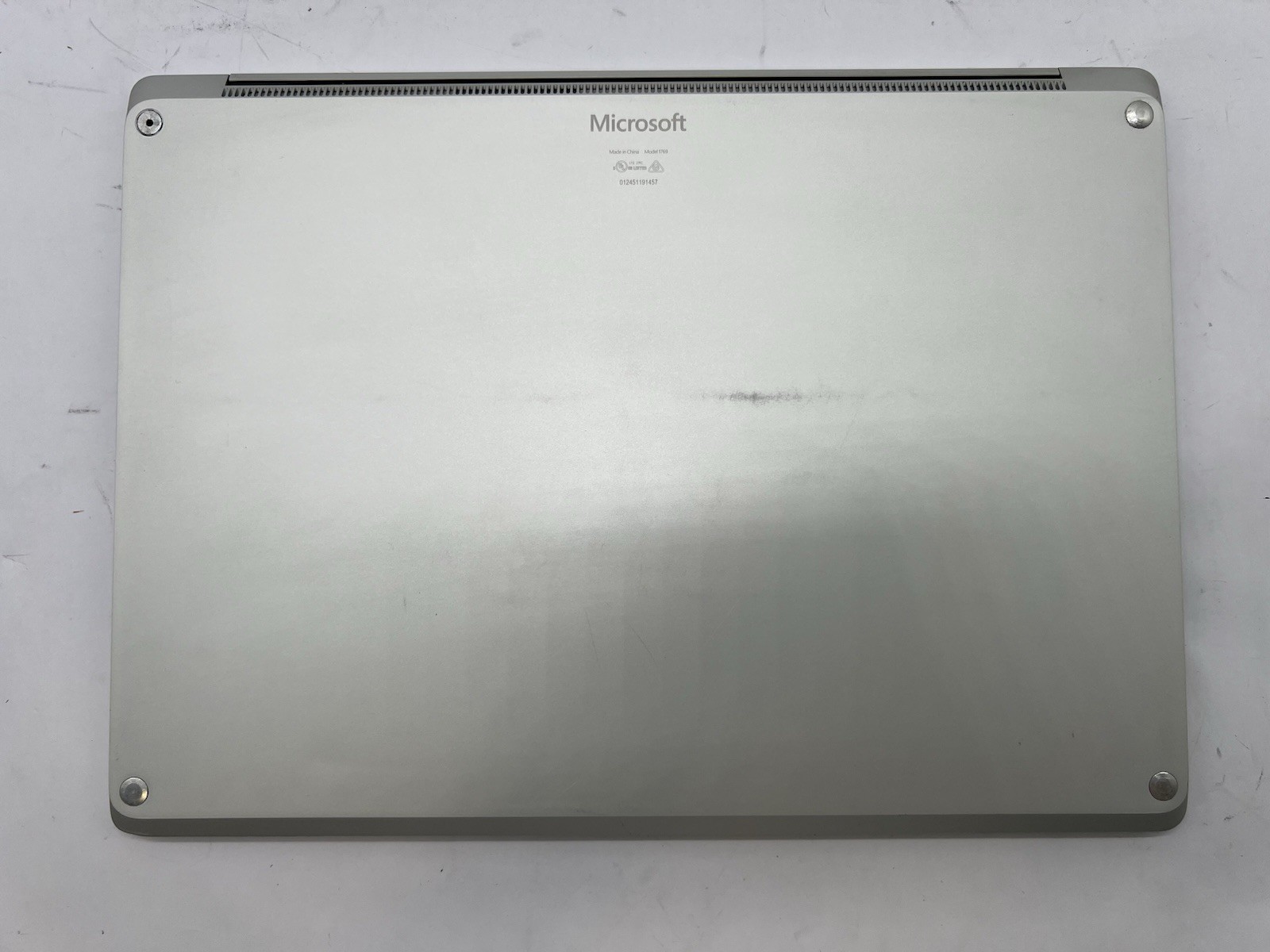 Microsoft Surface Laptop 2, i7-8650U, @ 1.90GHz, 16GB RAM, 512GB NVMe-No OS/AC