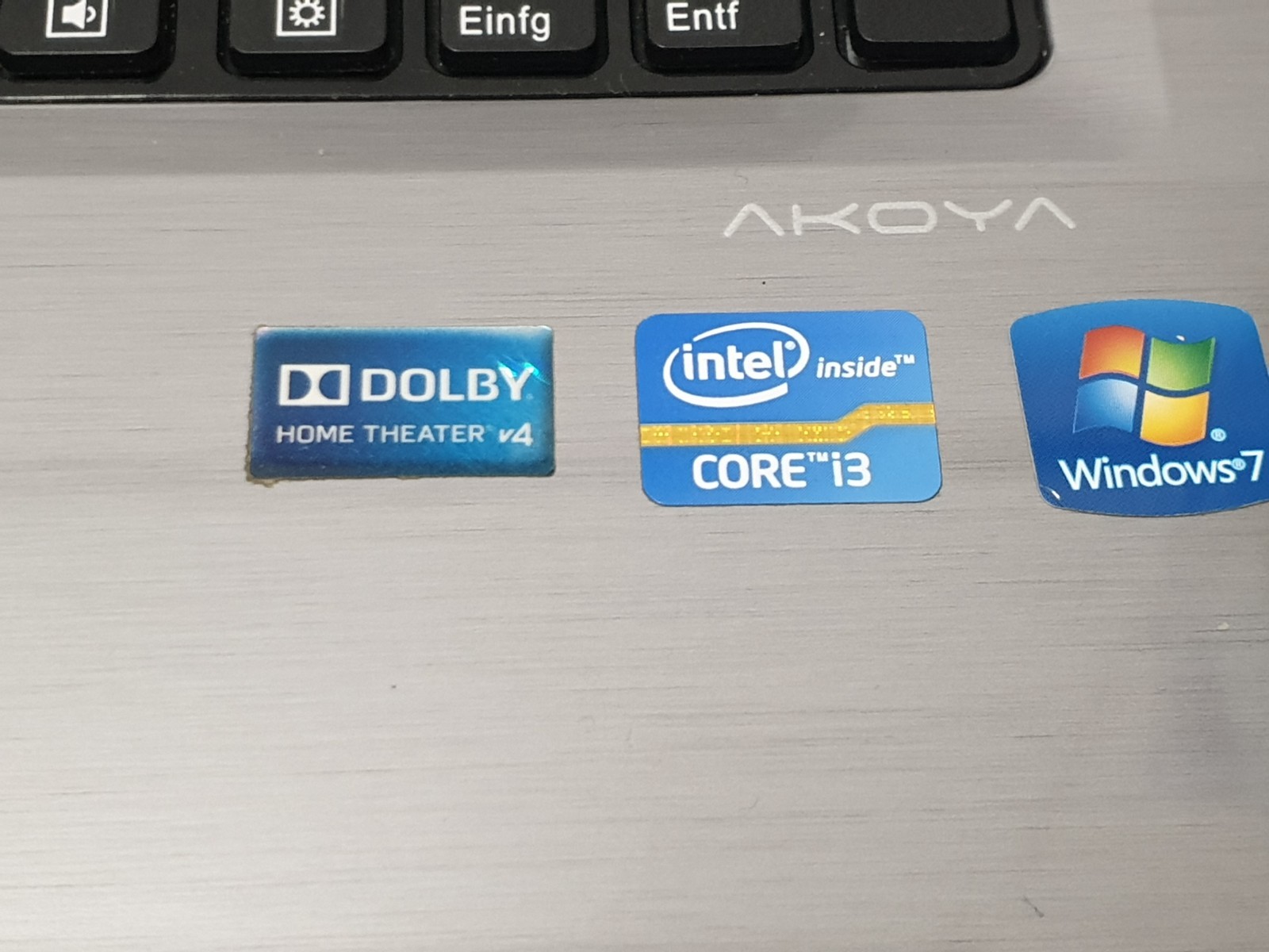 Medion Akoya E7218 i3-2310M 2.10GHz 750GB 8GB Laptop Windows 7 17.3″ VGA HDMI