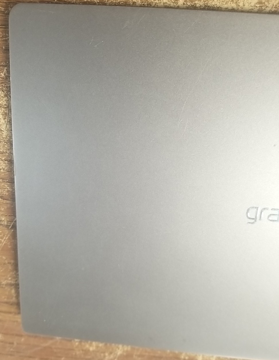 LG Gram 13Z980-A Laptop W/ i7-8550U 1.80GHz, 12GB, 256GB. *READ⬇️*