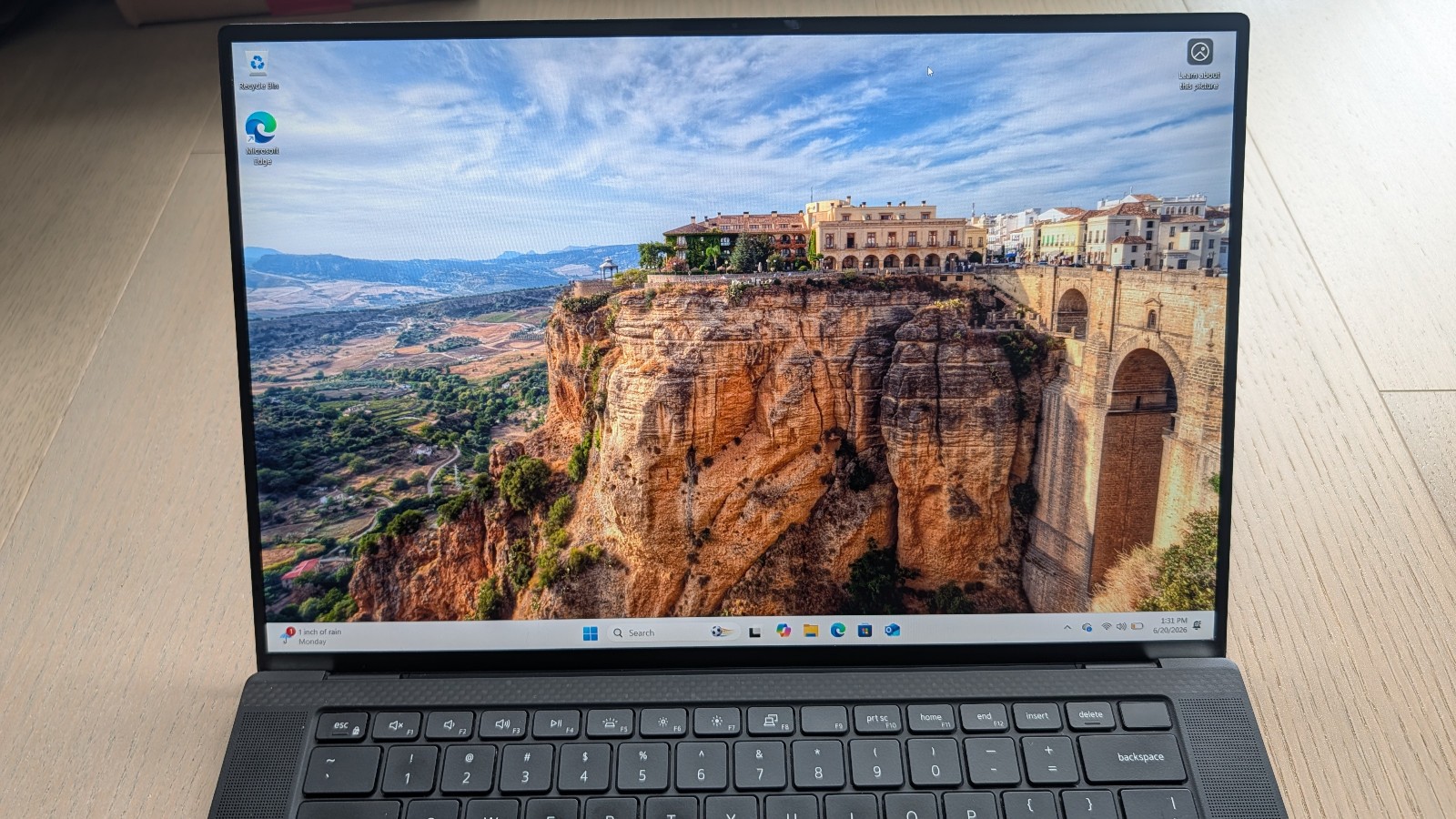 XPS 15 9510 1TB SSD 32GB RAM Intel i9 Win 11 Home – great condition
