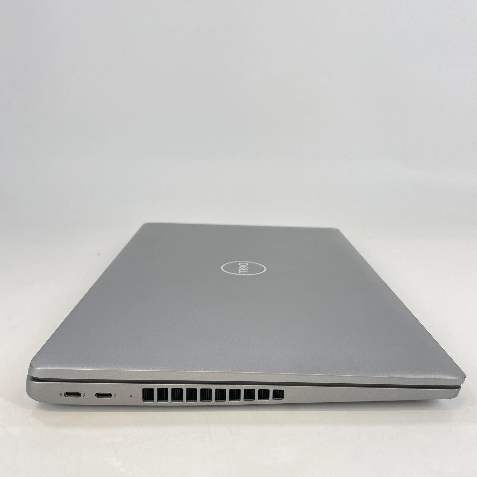 Dell Latitude 5540 15.6″ FHD i5-1350P 16GB RAM DDR5 512GB SSD Win11 Pro