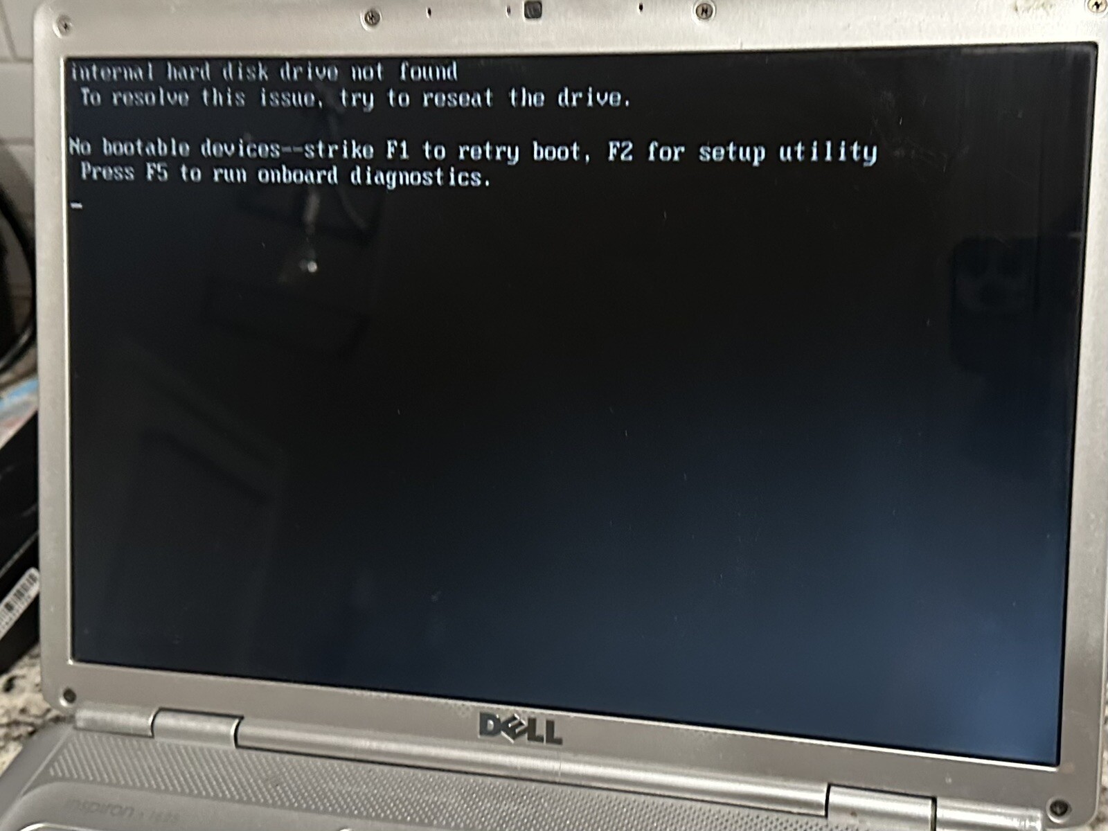 Dell Inspiron 1525 Laptop 15.3″ Dual Core 2Gb RAM No HDD (For Parts Or Repair)