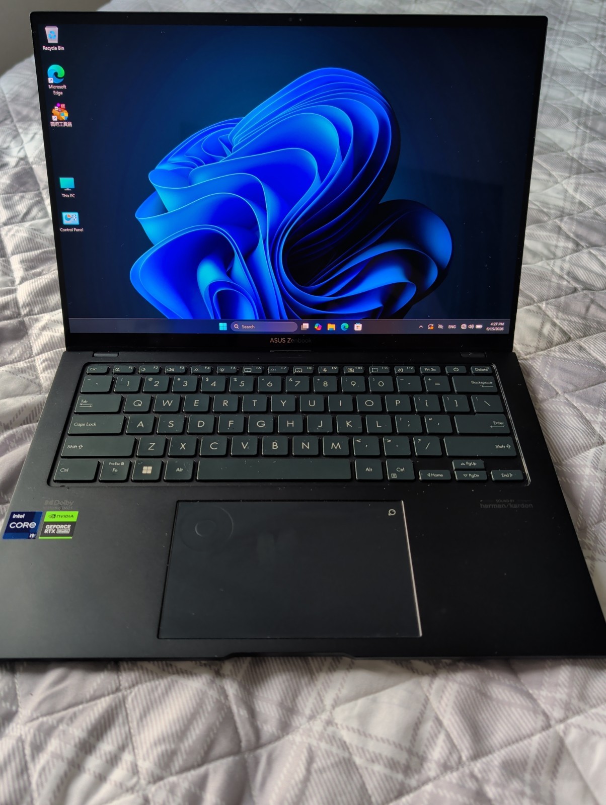 Asus Zenbook Pro 14 UX6404VV, I9 13 GEN, 32 GB RAM, 2 TB SSD, Rtx 4060 8GB, Oled