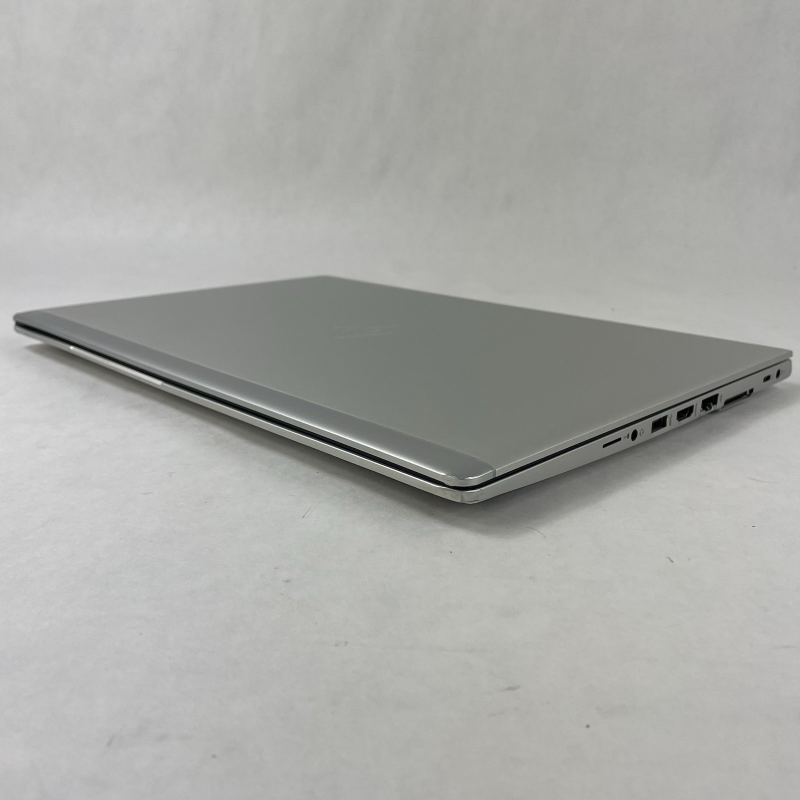 HP EliteBook 850 G6 15.6″ i7-8665U 1.90 GHz 8 GB RAM No SSD/OS/AC – Bad Corners