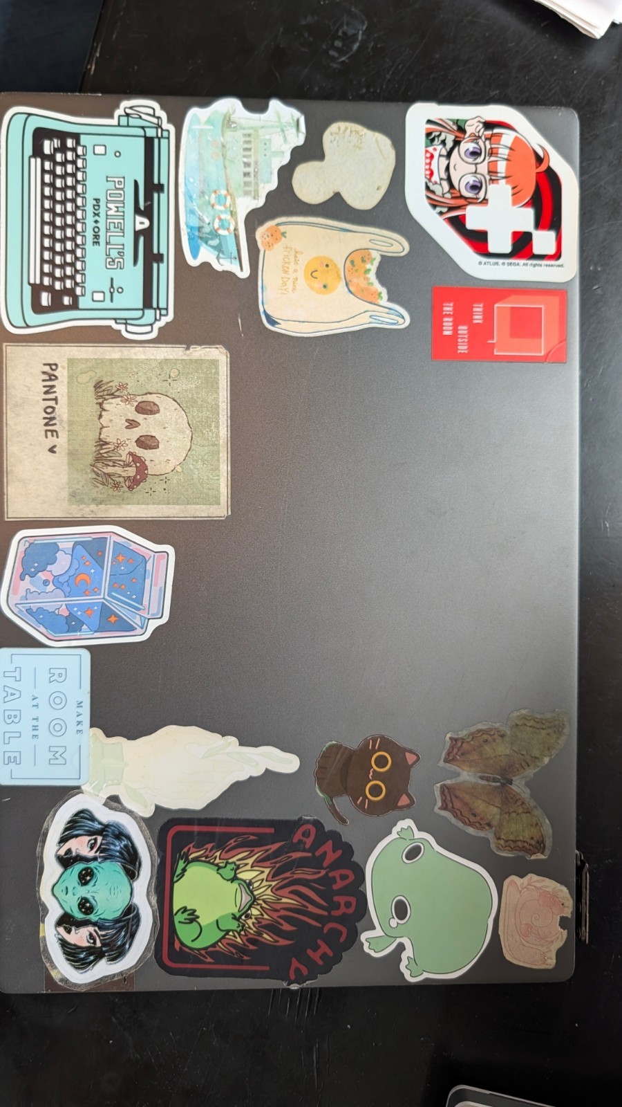 Broken Lenovo IdeaPad 14ARE05 81YM0060US 14” Laptop AMD Ryzen 7 4700 8GB No SSD