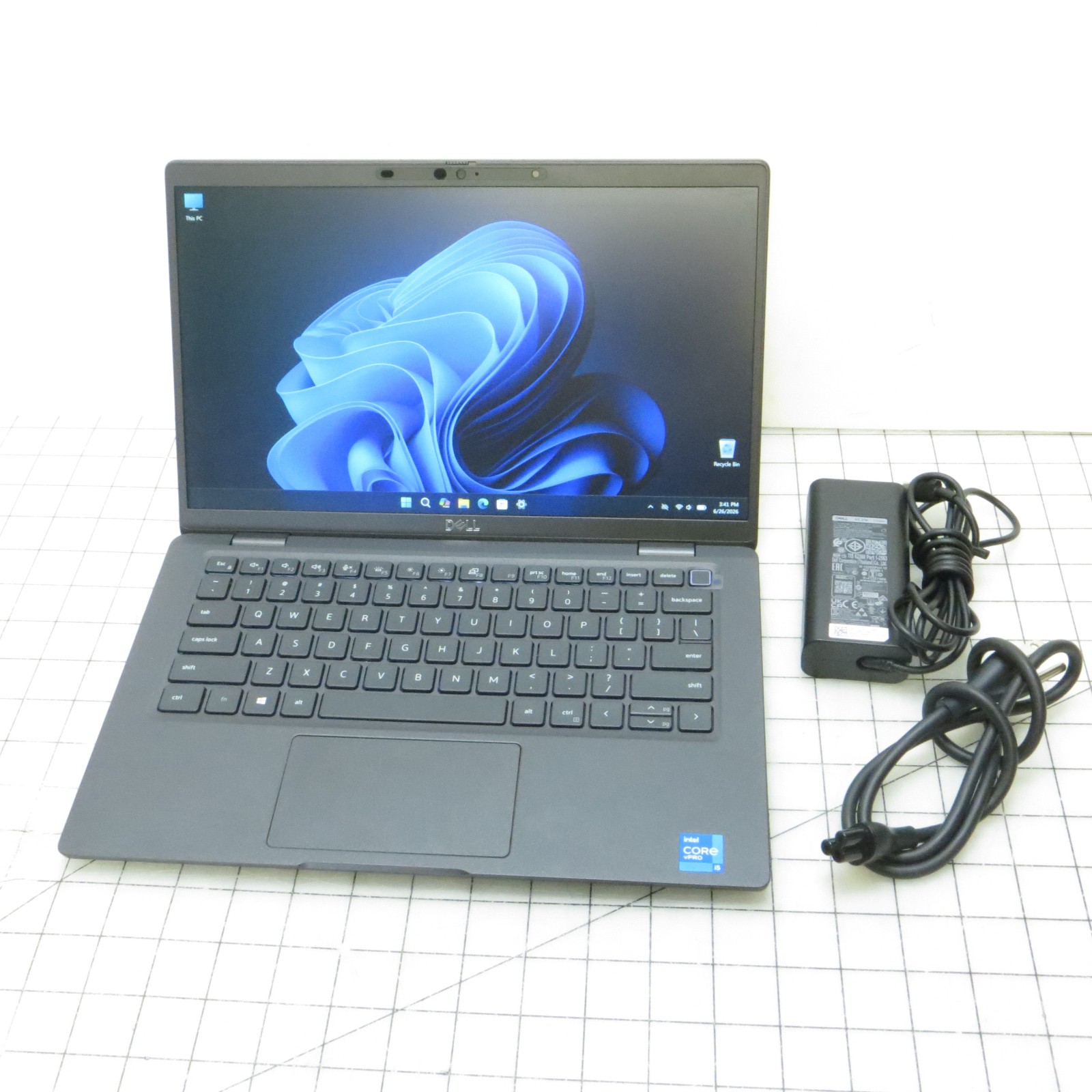 Dell Latitude 7320 Intel i5 11th Gen 16GB RAM 256GB SSD 13.3″ Win 11 Pro Laptop