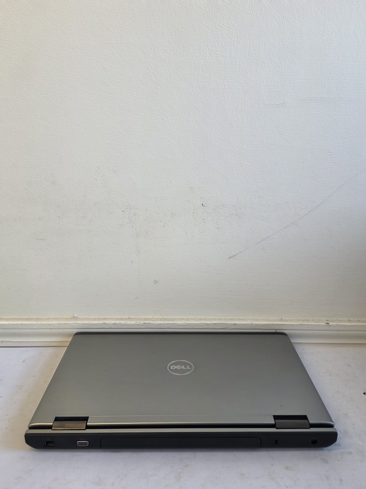 Dell Vostro 3750 Laptop – Intel i5-2450m – 8GB RAM – 1TB HDD – BAD BATT – Win 10