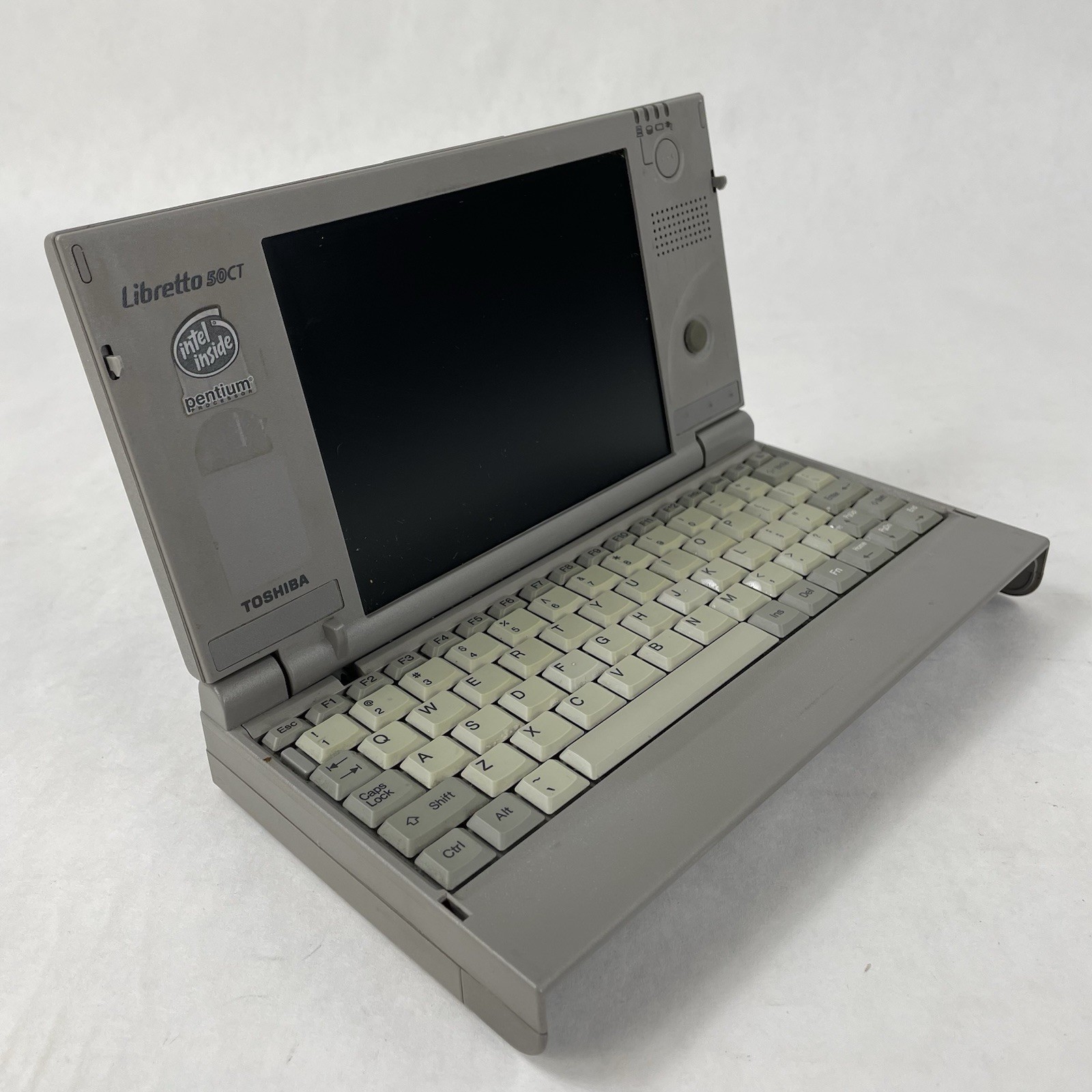 Toshiba Libretto 50 ct 6″ Intel Pentium 16 MB RAM No HDD/OS/AC/Battery – READ