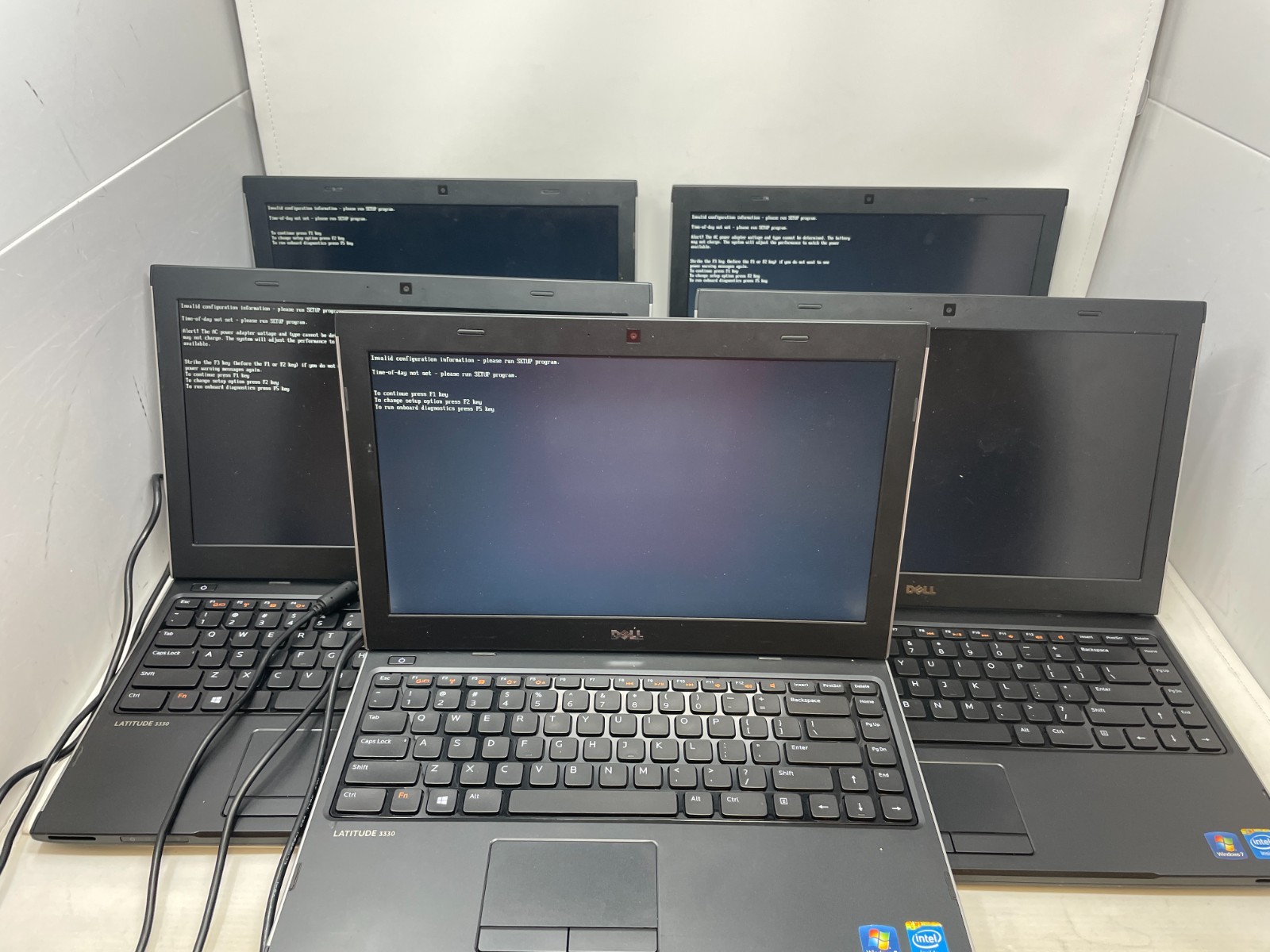FOR PARTS: 5 Dell Latitude 3330 Intel Celeron 1007U 2GB RAM 320 GB HDD