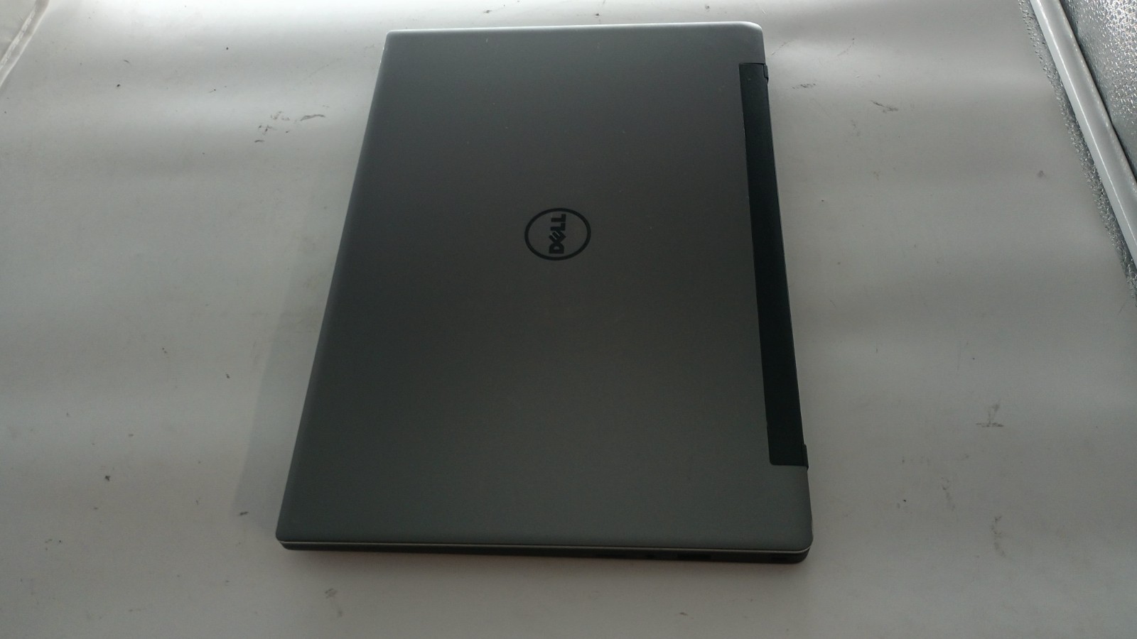 9123Latitude7370w/charger.Core m5-6y57.8GB.256GB NVMe.13.3″QHD+3K Touch.W11.Nice