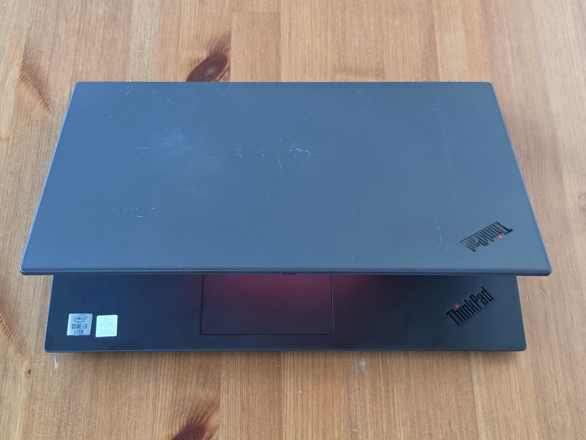 Lenovo ThinkPad P1 Gen 3 i9-10885H 16GB 15″ 4K HDR 3840×2160 OLED NVIDIA T2000