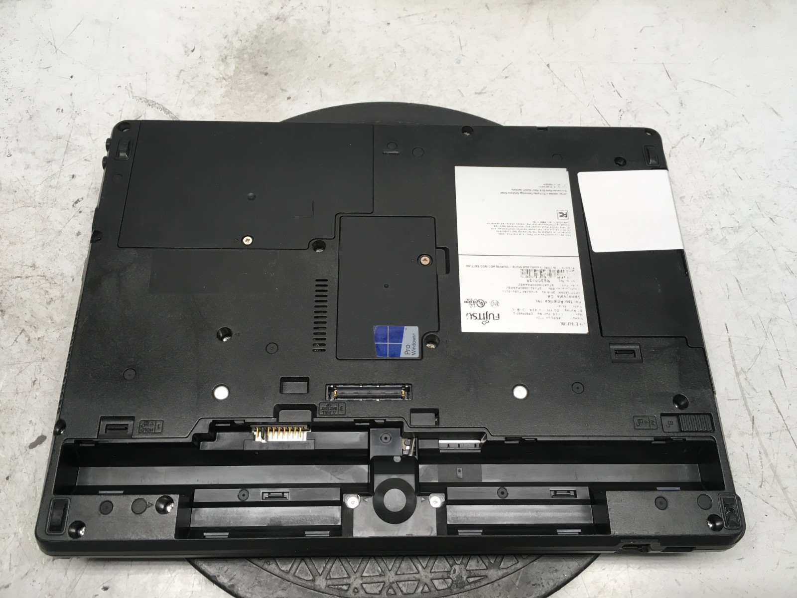 Fujitsu LifeBook AT726 Intel i5-6300U 2.4GHz 12 GB NO HDD