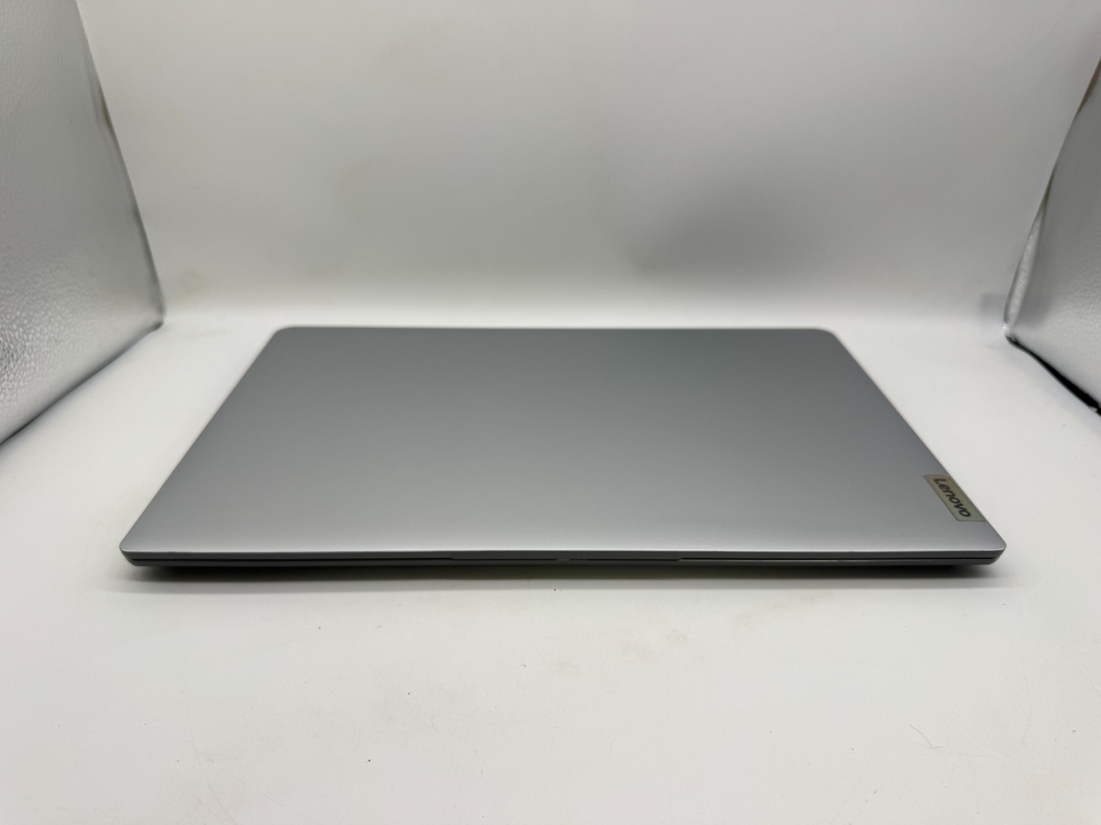 Lenovo Ideapad 1 15IAU7 15.6″ Touch laptop Intel Core i3 256GB 8GB 82QD00DHUS