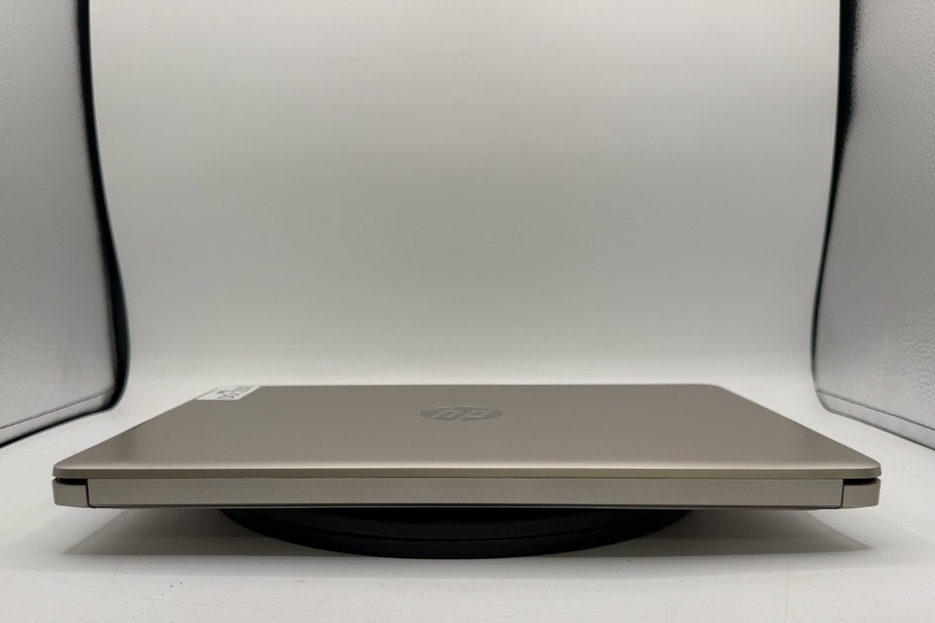 HP 14-cf0013dx-i3-8130U@2.20GHz 8GB DDR4 Ram 256GB NVME SSD W11H (1230)