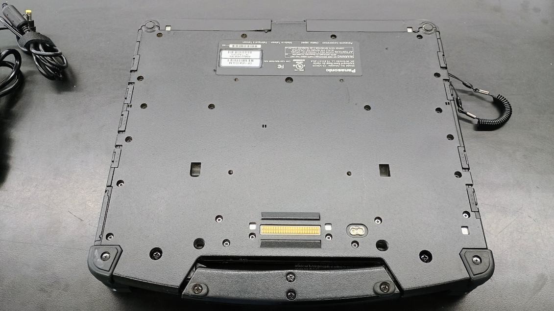 Panasonic Toughbook CF-33 – i5-10310u – 16GB Ram – 512GB SSD – Win 11 Pro -Read