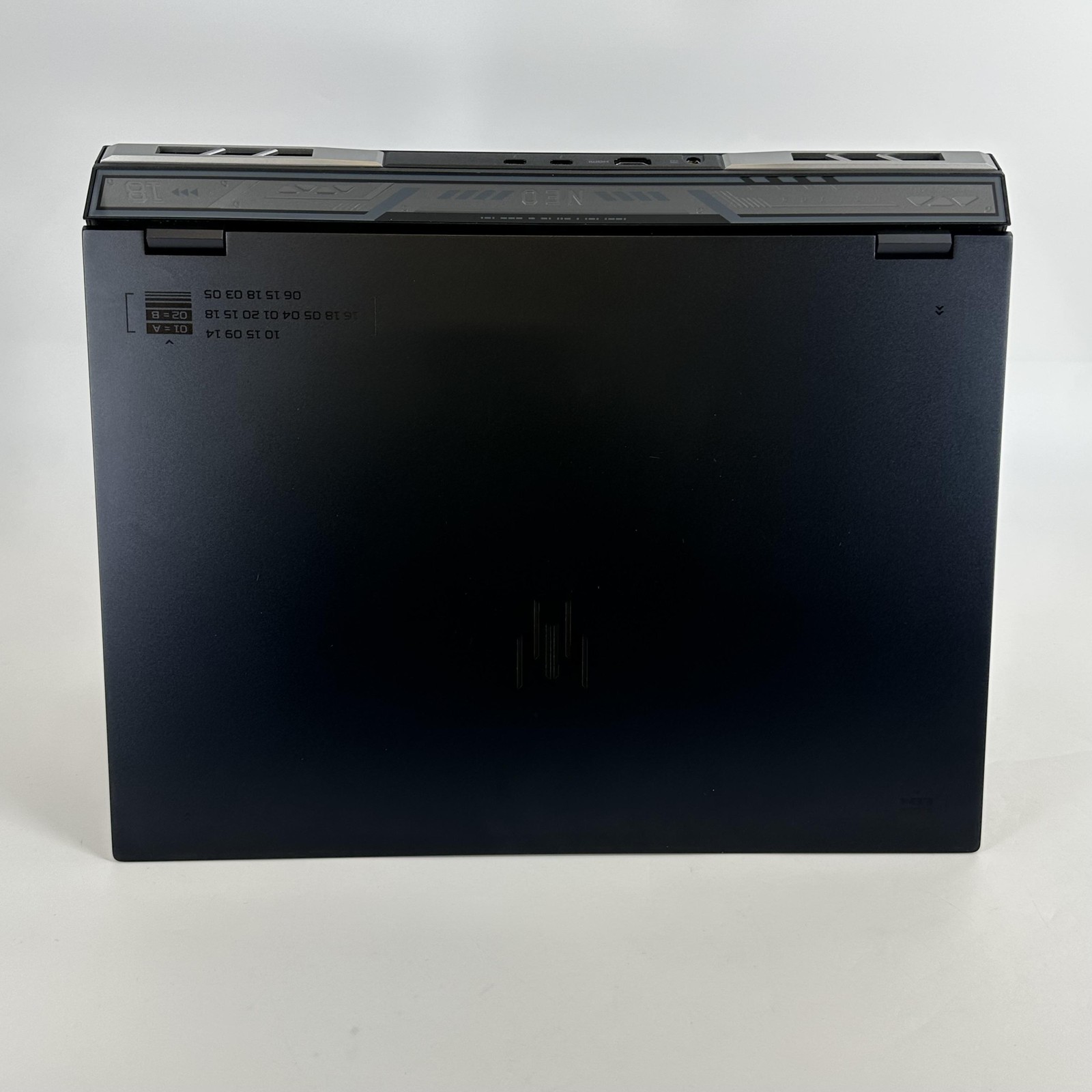 Acer Predator Helios Neo 18 165Hz QHD+ 2.1 GHz i7-14700HX 16GB 1TB SSD RTX 4070