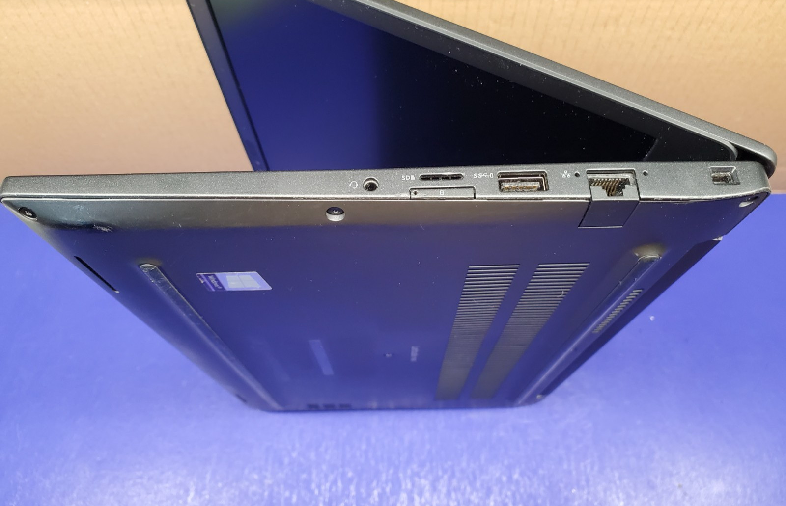 Dell Latitude 7490 Core i7-8650U@1.9GHz 16GBram 512ssd “Professionally Restored”