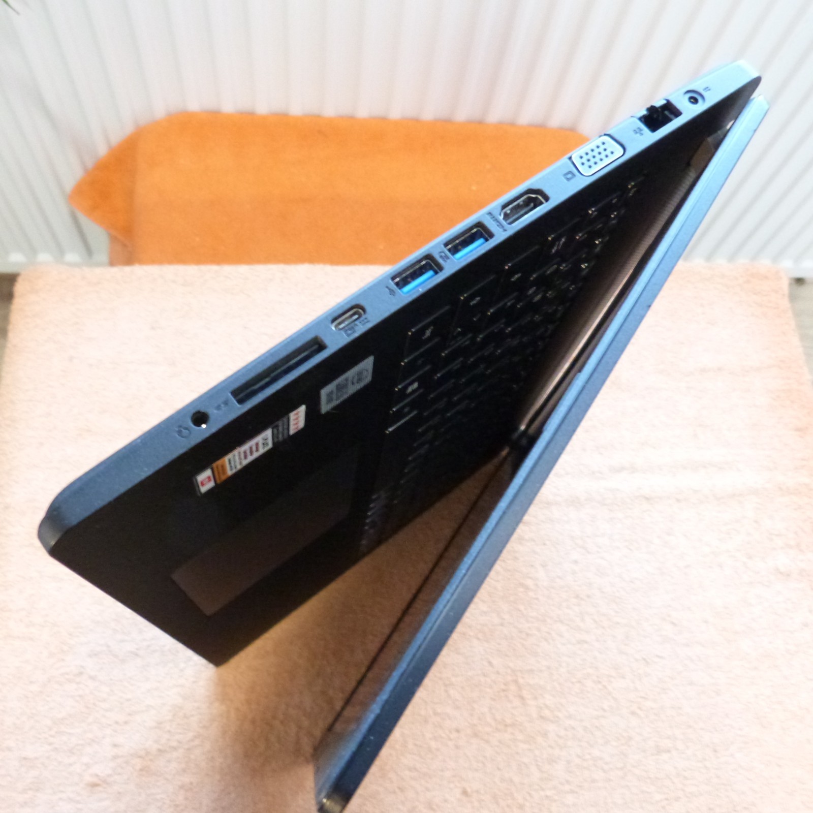 Acer P215 Travelmate POWER Core i5 10GEN I 15″ FULLHD I SSD Windows 11 PRO