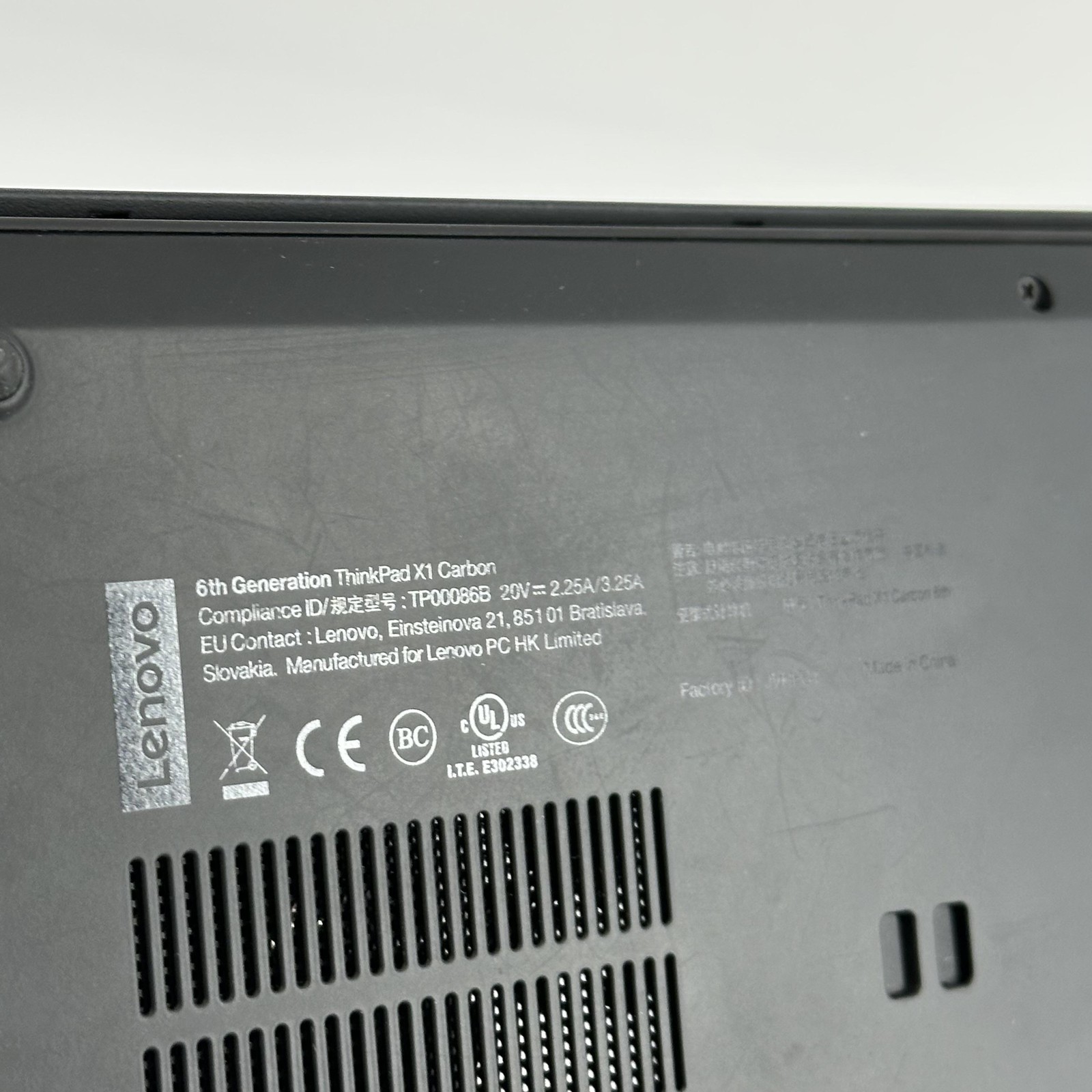 Lenovo ThinkPad X1 Carbon Gen 6 14 2K i7-8650U 1.90GHz 16GB 256GB SSD Good
