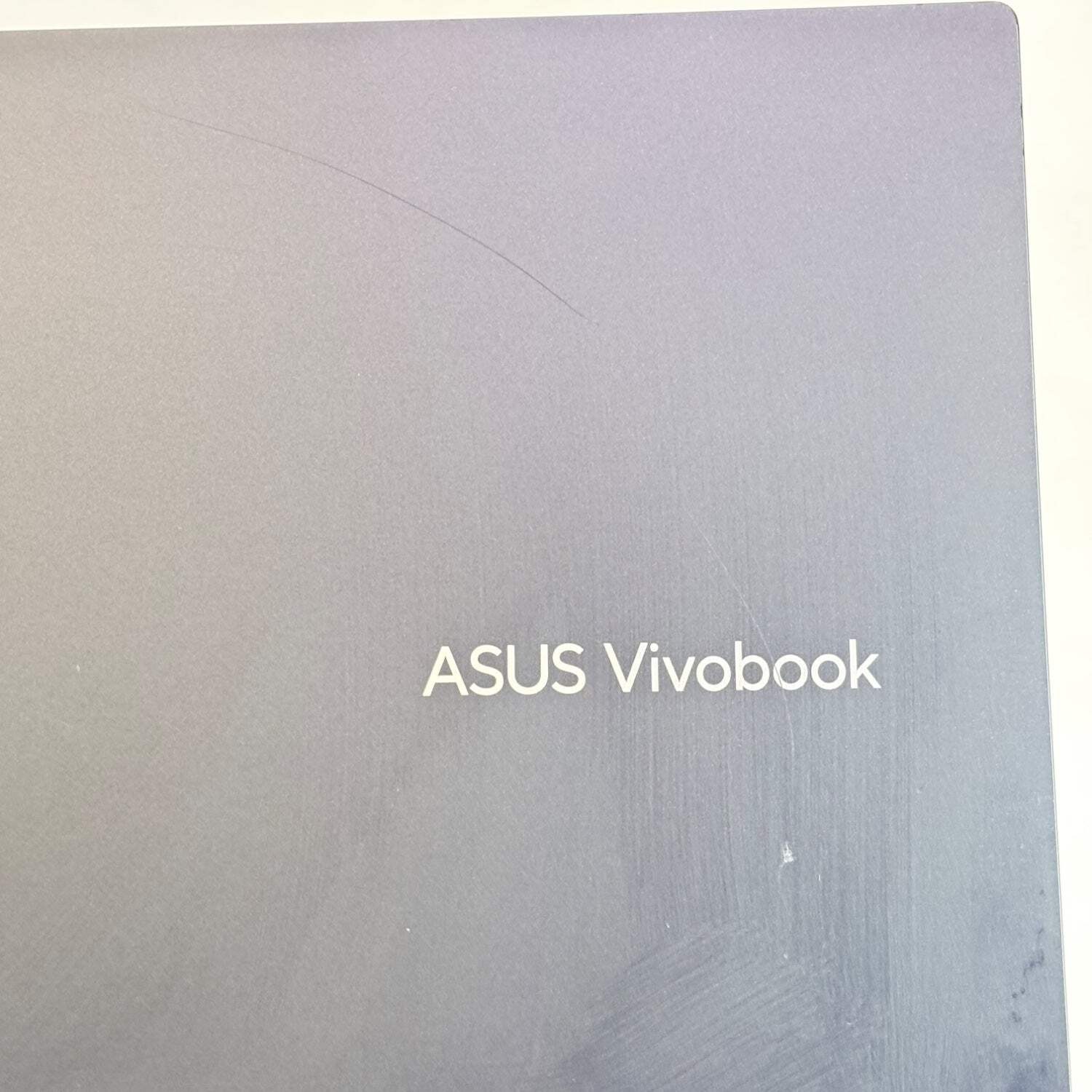 Asus Vivobook 15 F1502Z 15.6″ i3-1220P 1.5GHz 8GB RAM 256GB SSD