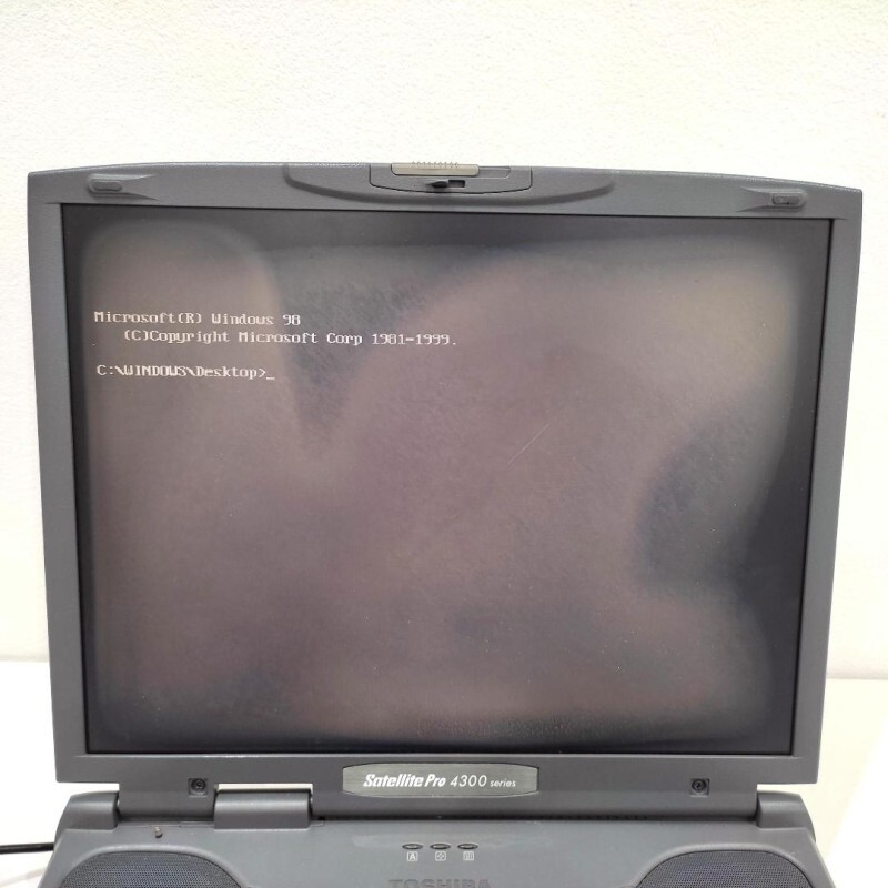 Toshiba WINDOWS 98 Serial Pentium 3 500 MHz Floppy 22014 Laptop PC Notebook