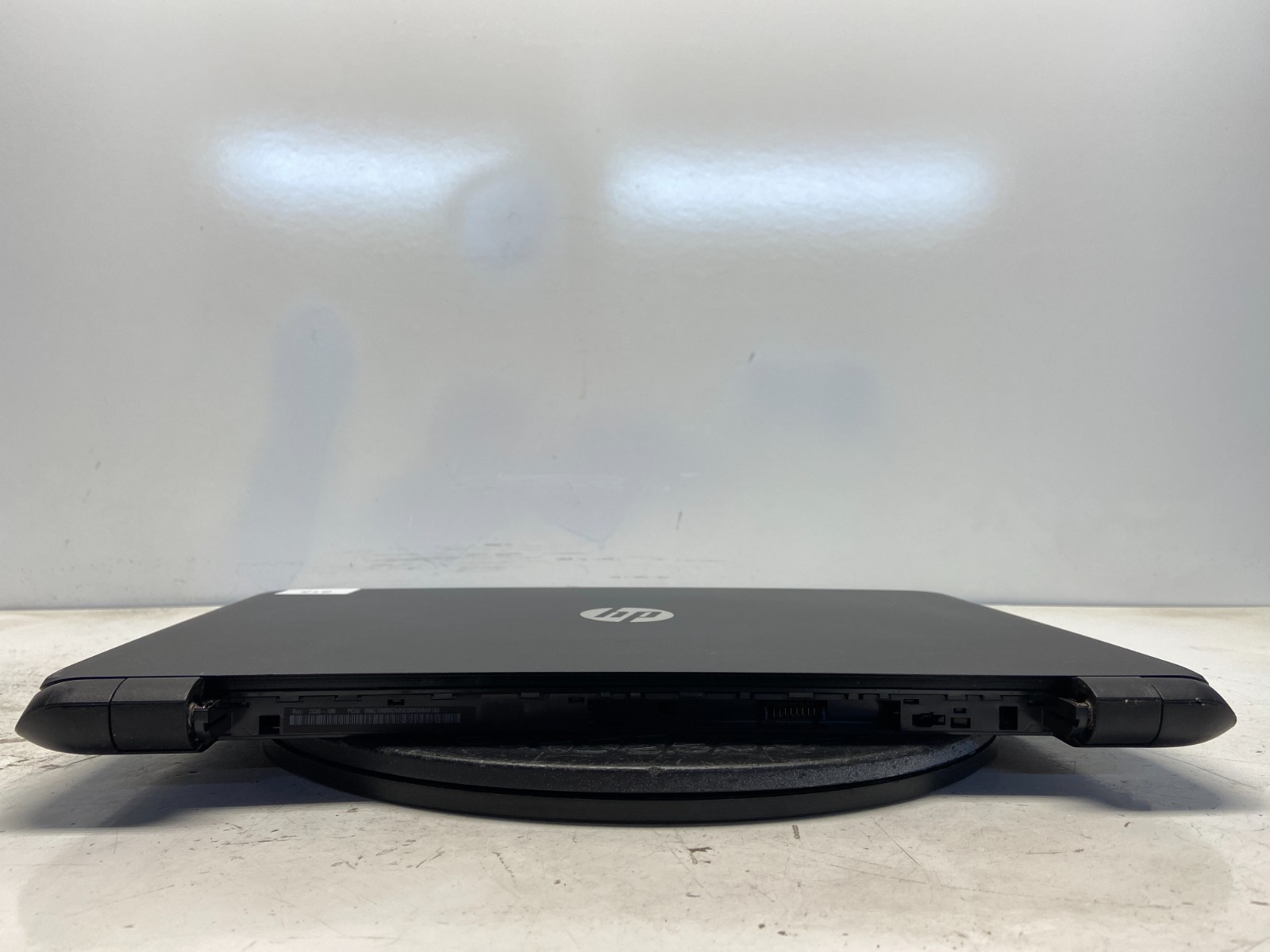 HP 15-F004DX AMD E1-2100 1000MHz 8 GB NO HDD