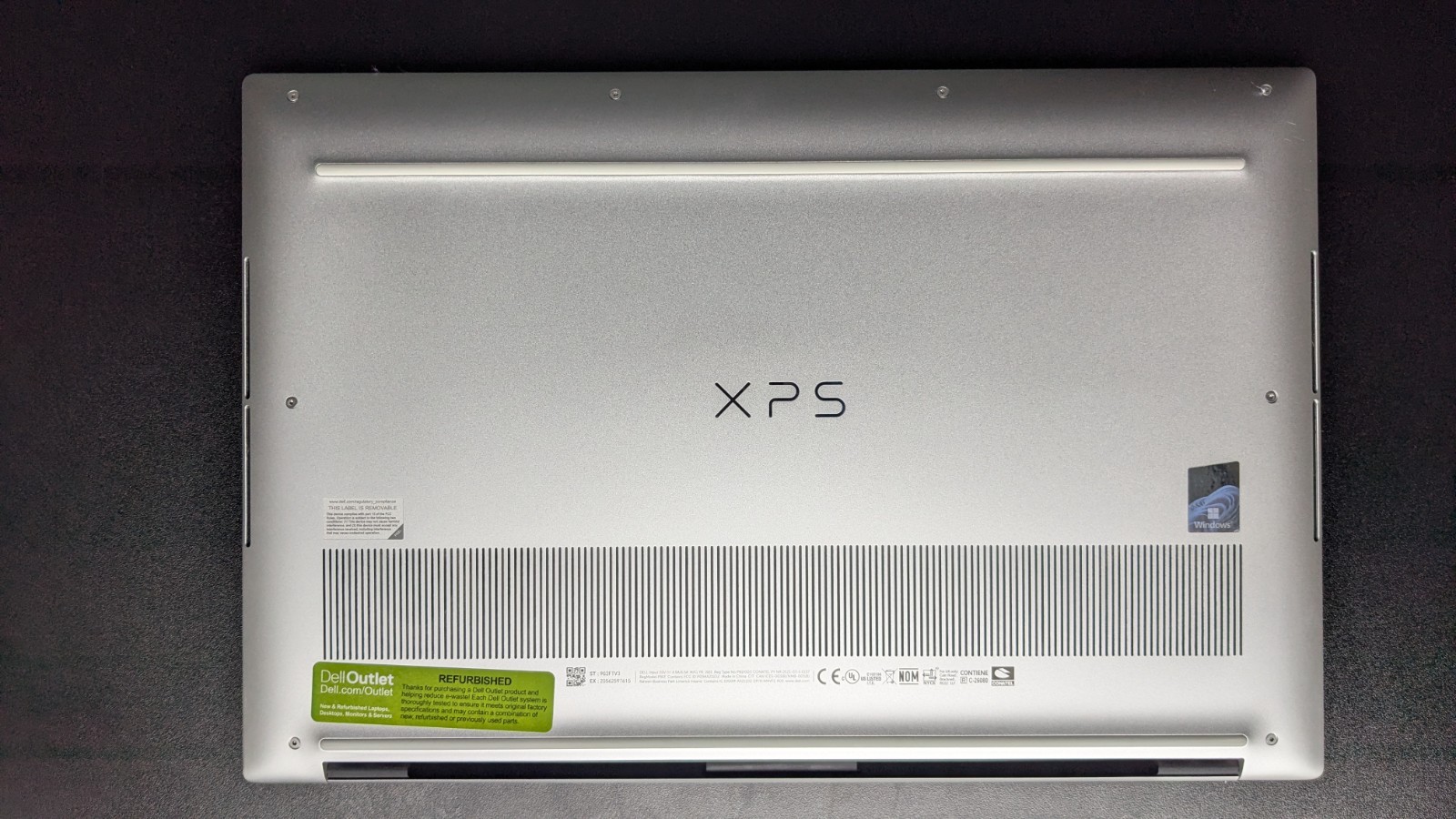 Dell XPS 9520 15.6”( 2TB SSD, Intel Core i7, 32GB, NVIDIA GeForce RTX3050)