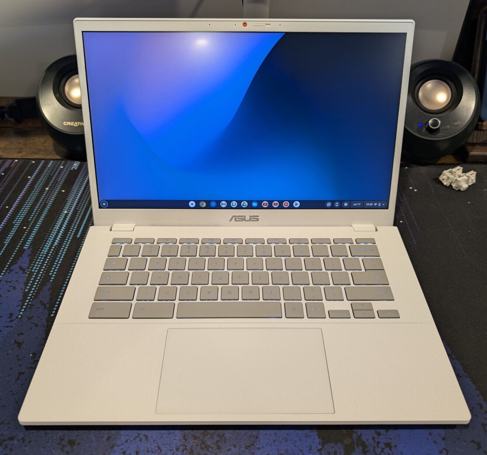 ASUS Chromebook Plus CX34 Laptop, 14″ Display (1920×1080), CX3402CBA-DH388-WH