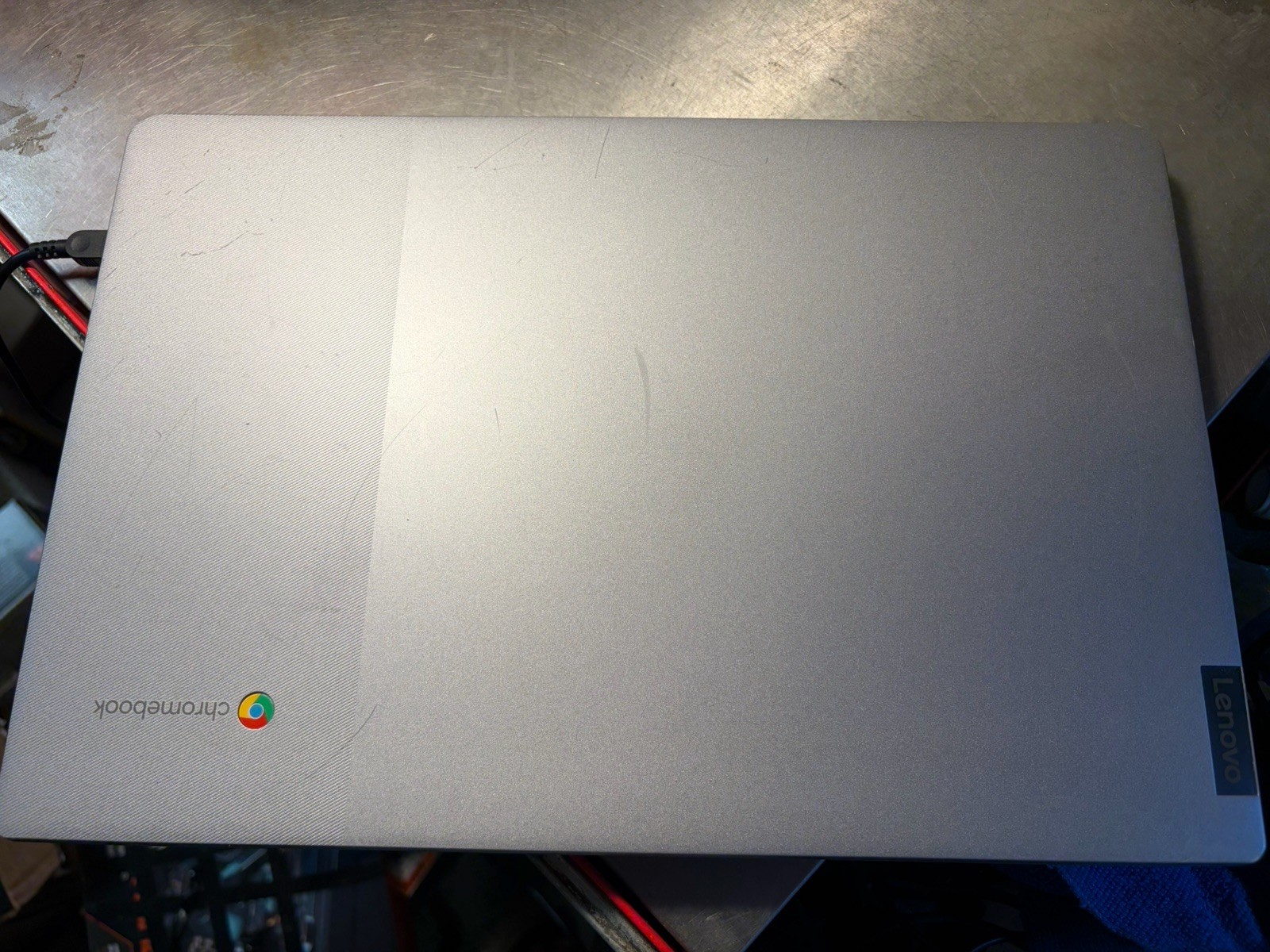 Lenovo IdeaPad 3 Chrome 15IJL6 15.6″ Chromebook Celeron N4500 4GB RAM 32GB SSD