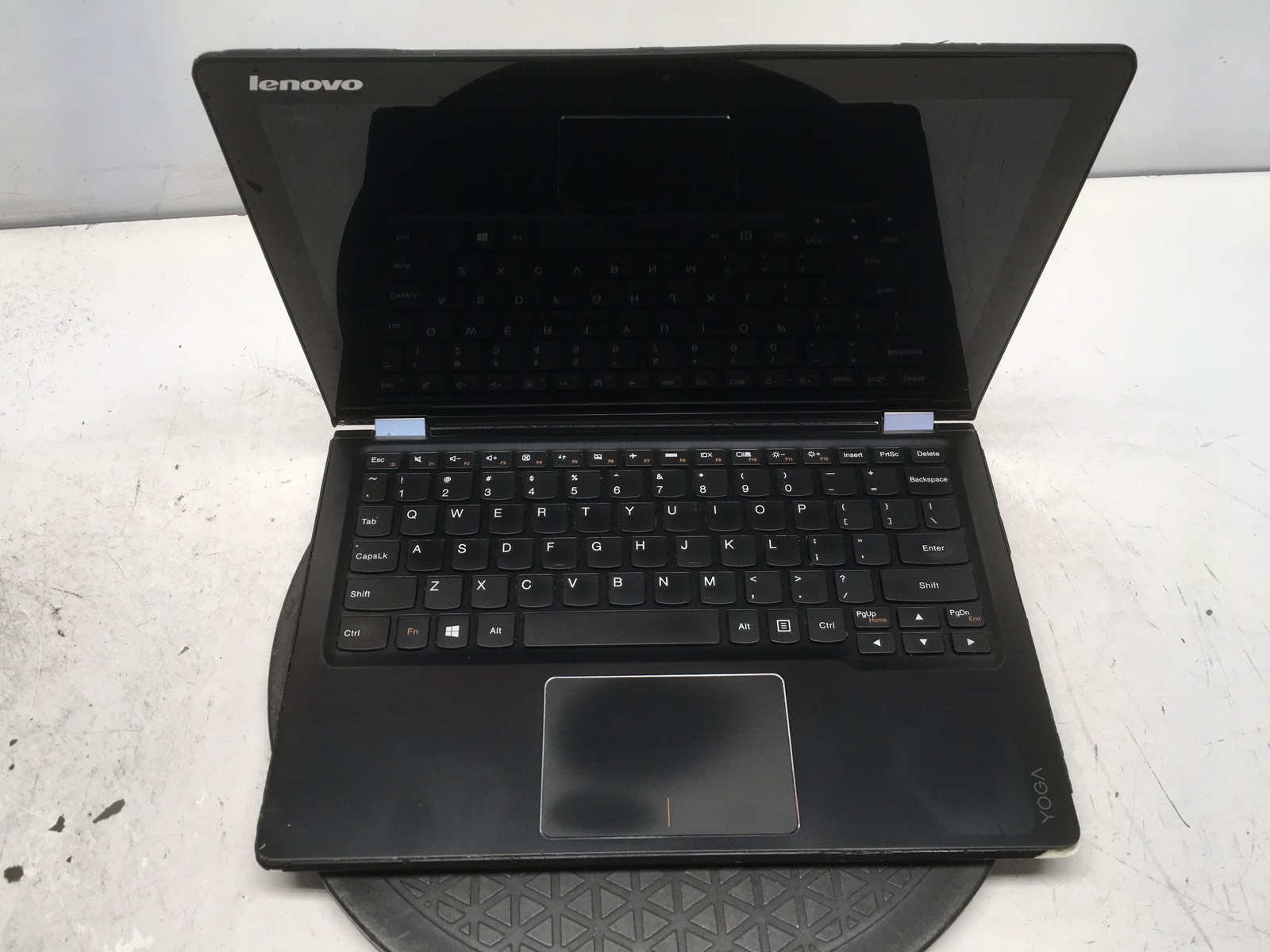 Lenovo Yoga 700-11ISK Intel M5-6Y54 1.1GHz 8 GB NO HDD No Batt