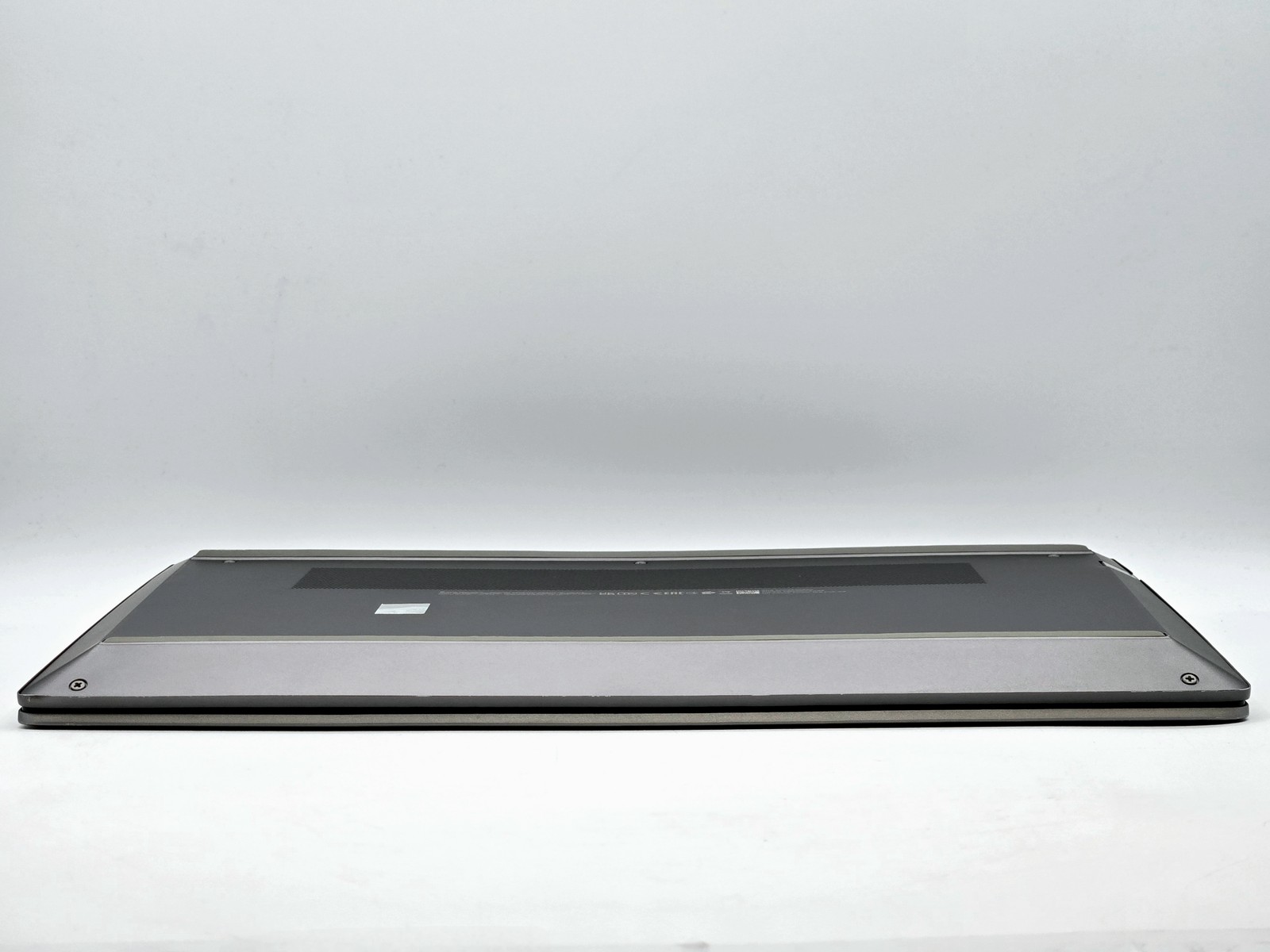 HP ZBook Power G9 15″ FHD I7-12800H 512GB 32GB W11P RTX A1000 Backlit FP Reader