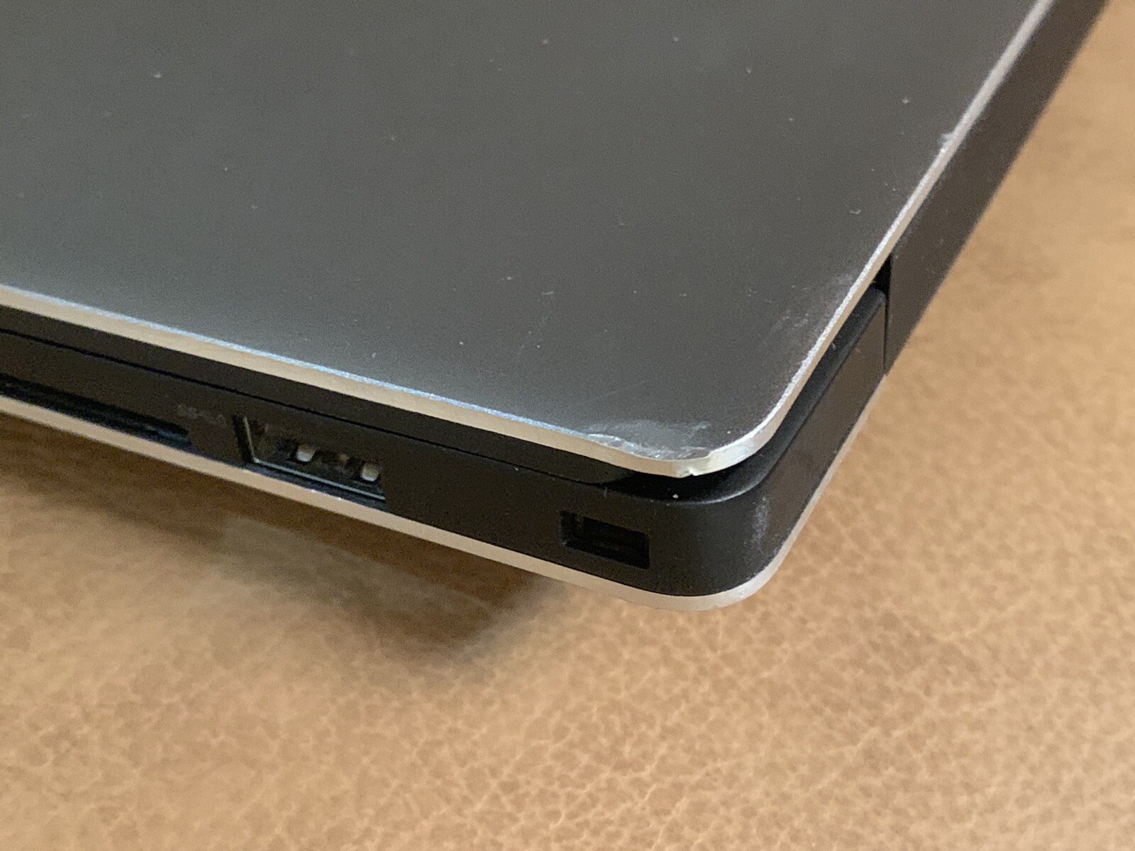 Dell XPS 13-9360 13.3in. (256GB SSD, Intel Core i5 7th Gen,@2.5GHz✔️Finger ID