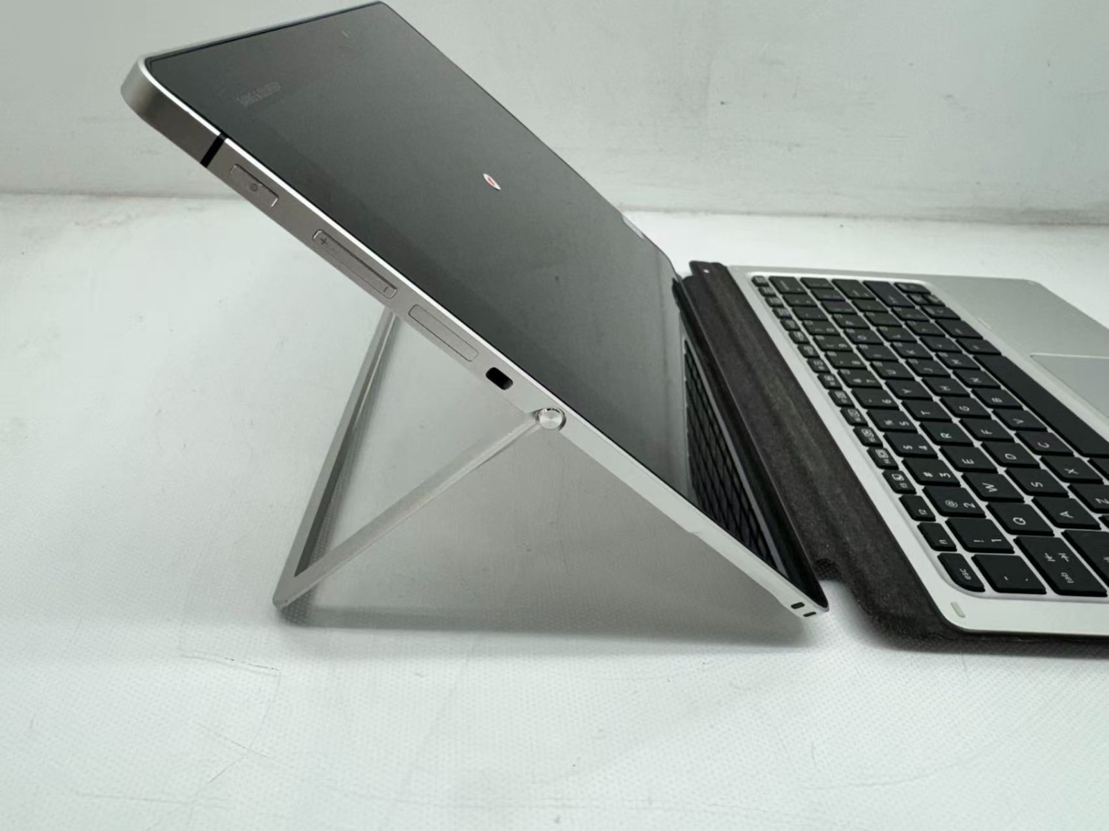 HP Elite x2 1012 G1 TS Intel m5-6Y54@1.1GHz 8G 256GB laptop *READ*