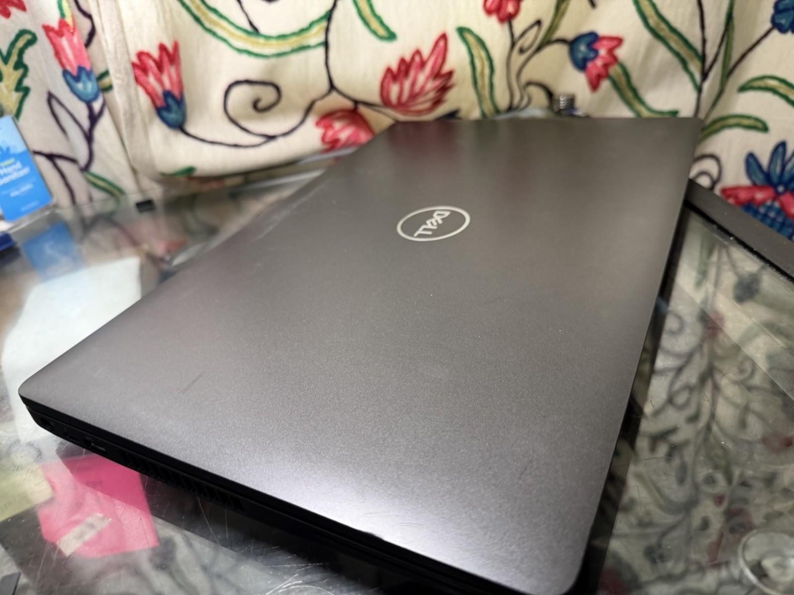 Dell Latitude 5500 15″Laptop – i7-8665U,8 GB RAM , NO SSD )excellent 🔋