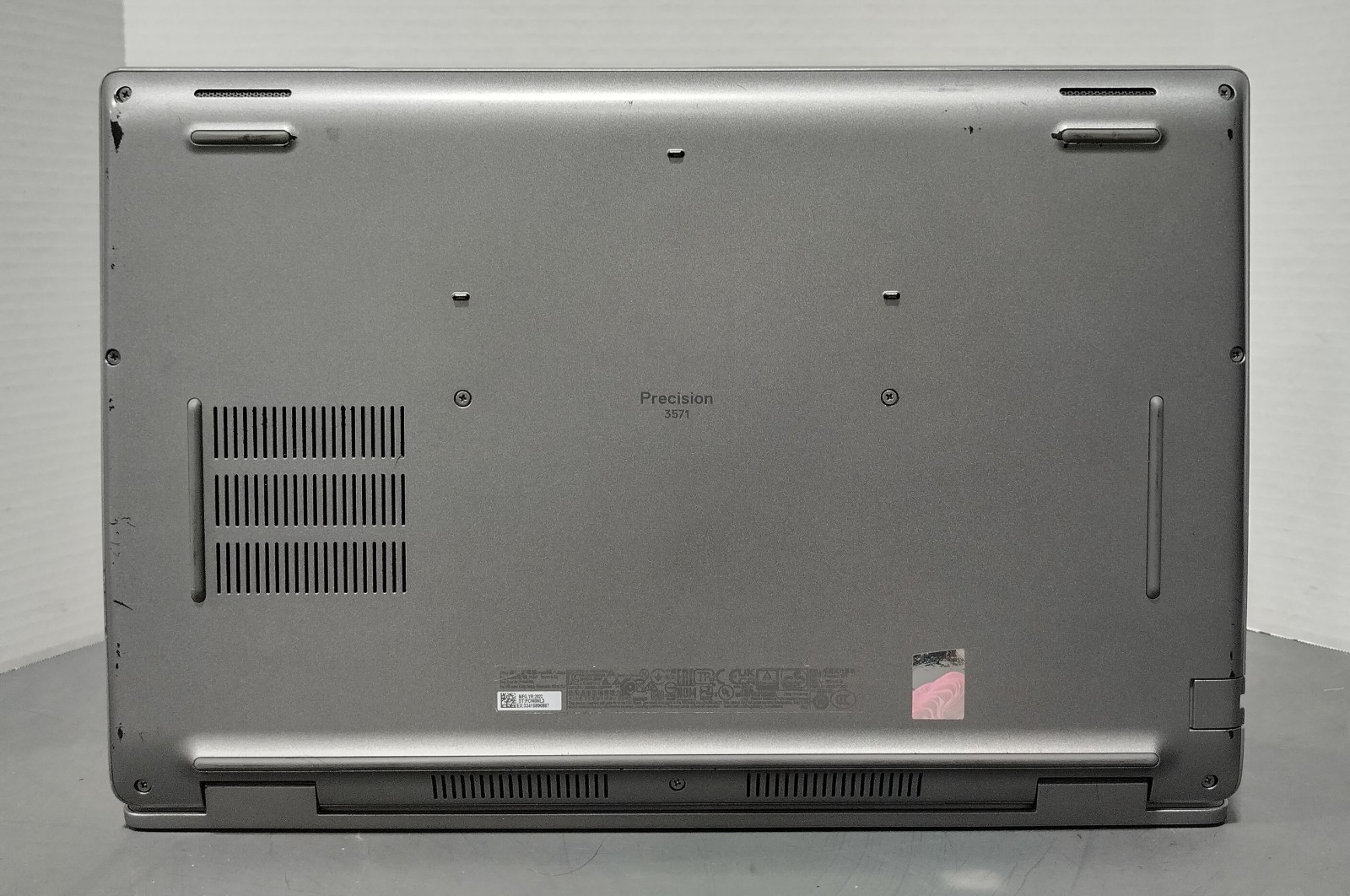 Dell Precision 3571 15.6″ FHD 2.4GHz i7-12800H 16GB RAM 512GB NVMe No OS T600