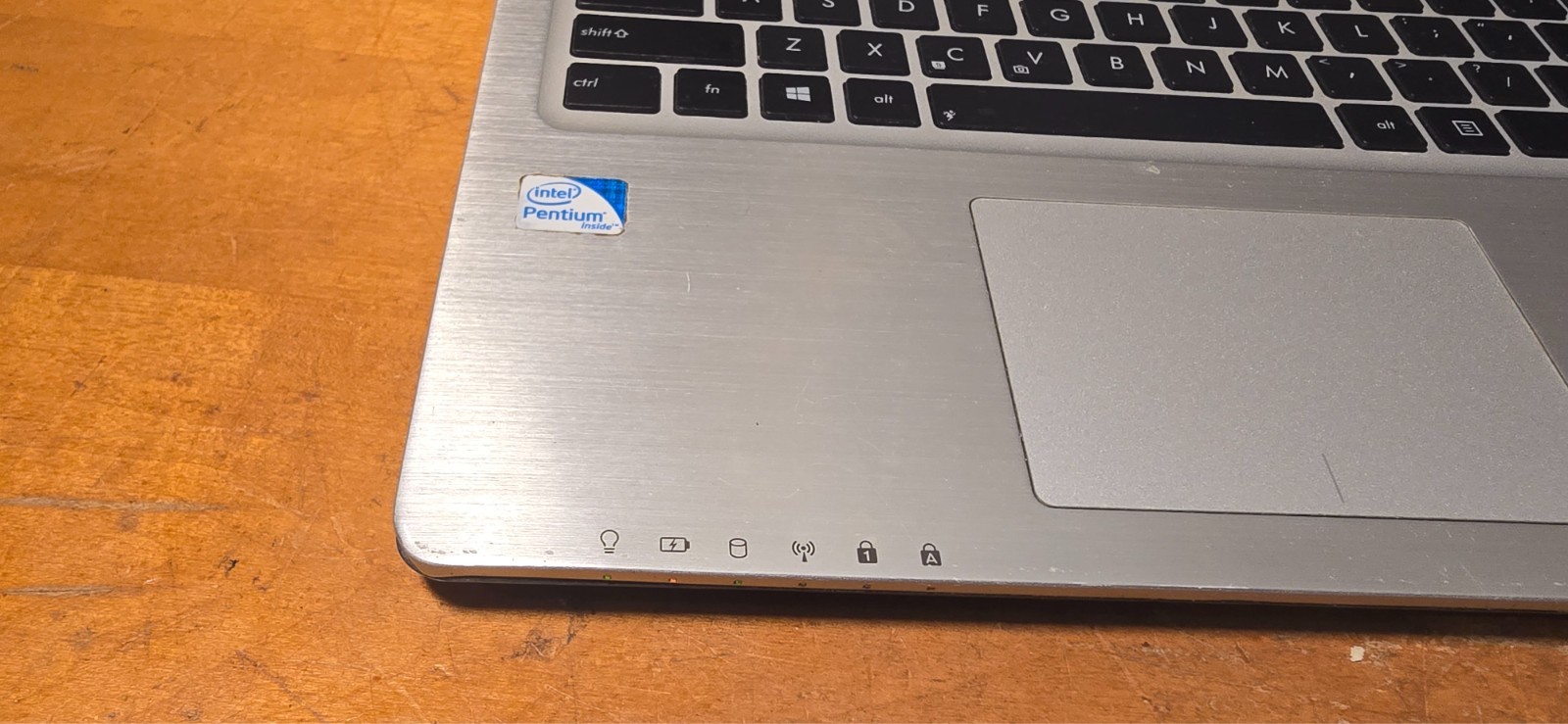 ASUS VivoBook Laptop For Parts Password Locked Bad Battery No Accessories