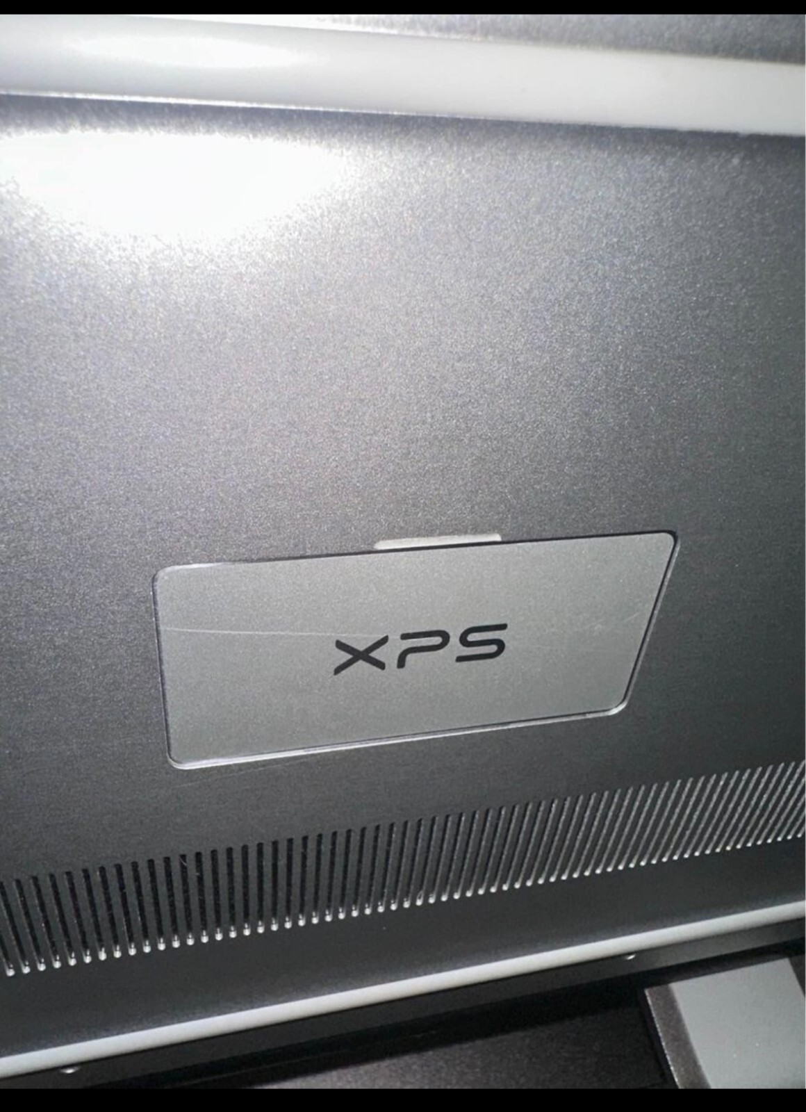 Dell XPS 15 9570 15.6″ i7-8750H 2.20GHz 16GB RAM 500GB SSD GTX 1050 Ti