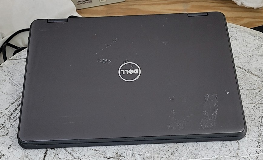 DELL LATITUDE 3189 P26T Laptop PENTIUM N4200 4GB 128GB SEE NOTES