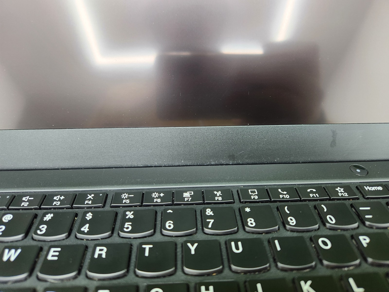 Lenovo ThinkPad X13 Gen 1 13.3″ FHD Touch i7-10610U 1.8GHz 16GB 256GB SSD Win11~