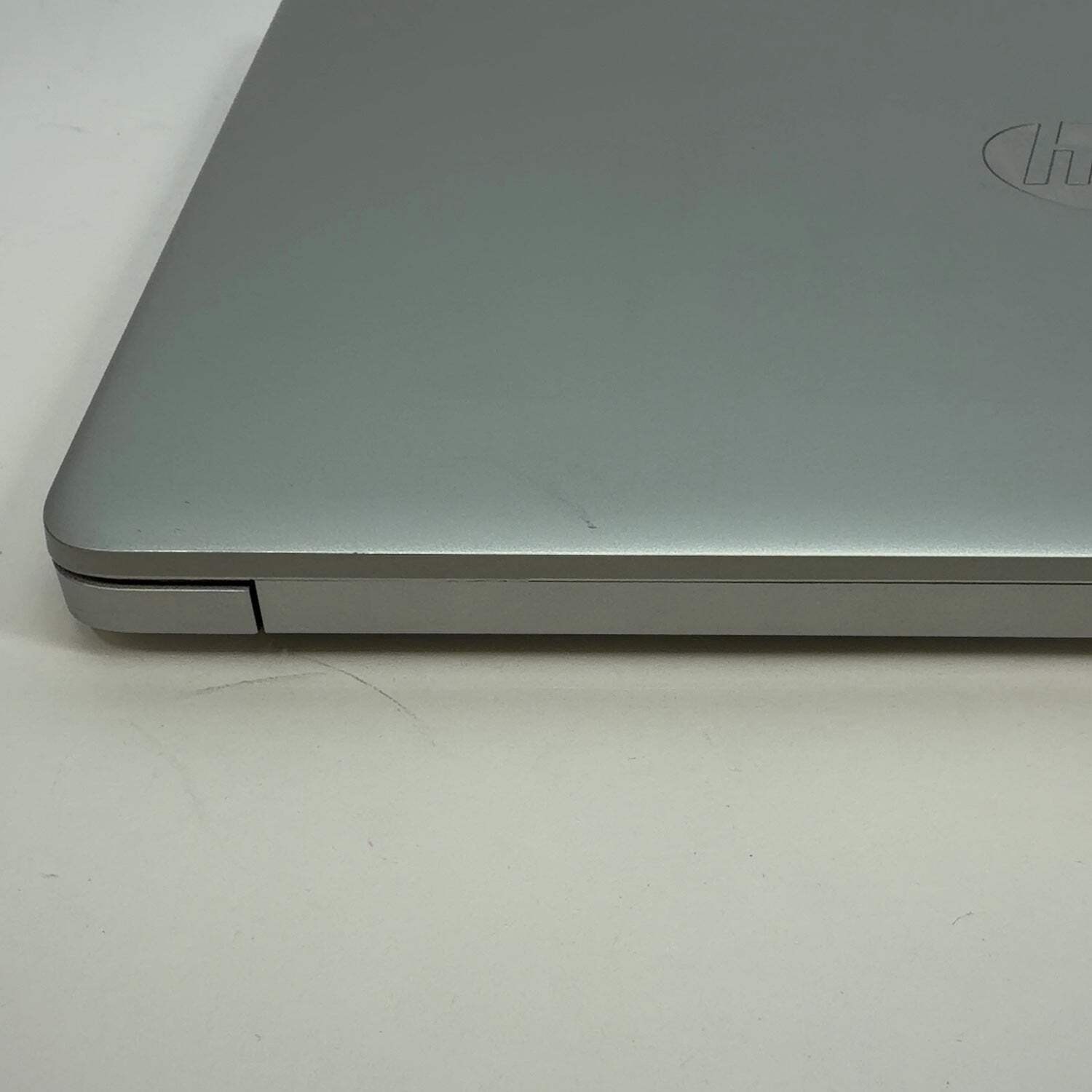 HP Laptop 15-DY2791WM 15.6″ i3-1115G4 3.0GHz 16GB RAM 1TB SSD