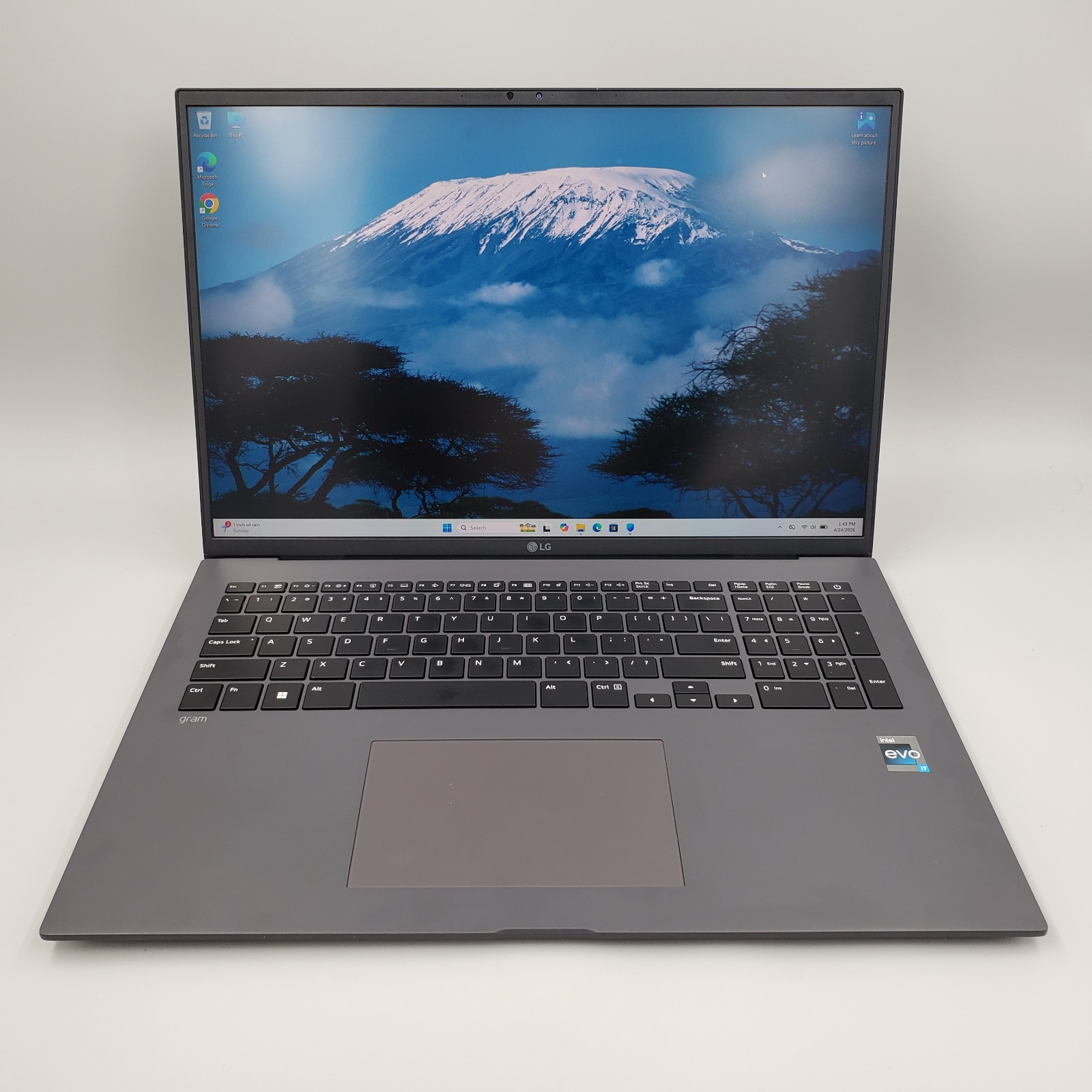 LG Gram 17″ i7-1360P Intel 13th Gen QHD+ IPS Screen 32GB RAM 1TB/1TB SSD