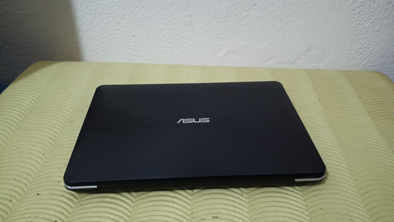 Asus VioBook R301LA 13.3″ I5-5200U 8gb 256gb ssd m2 win11