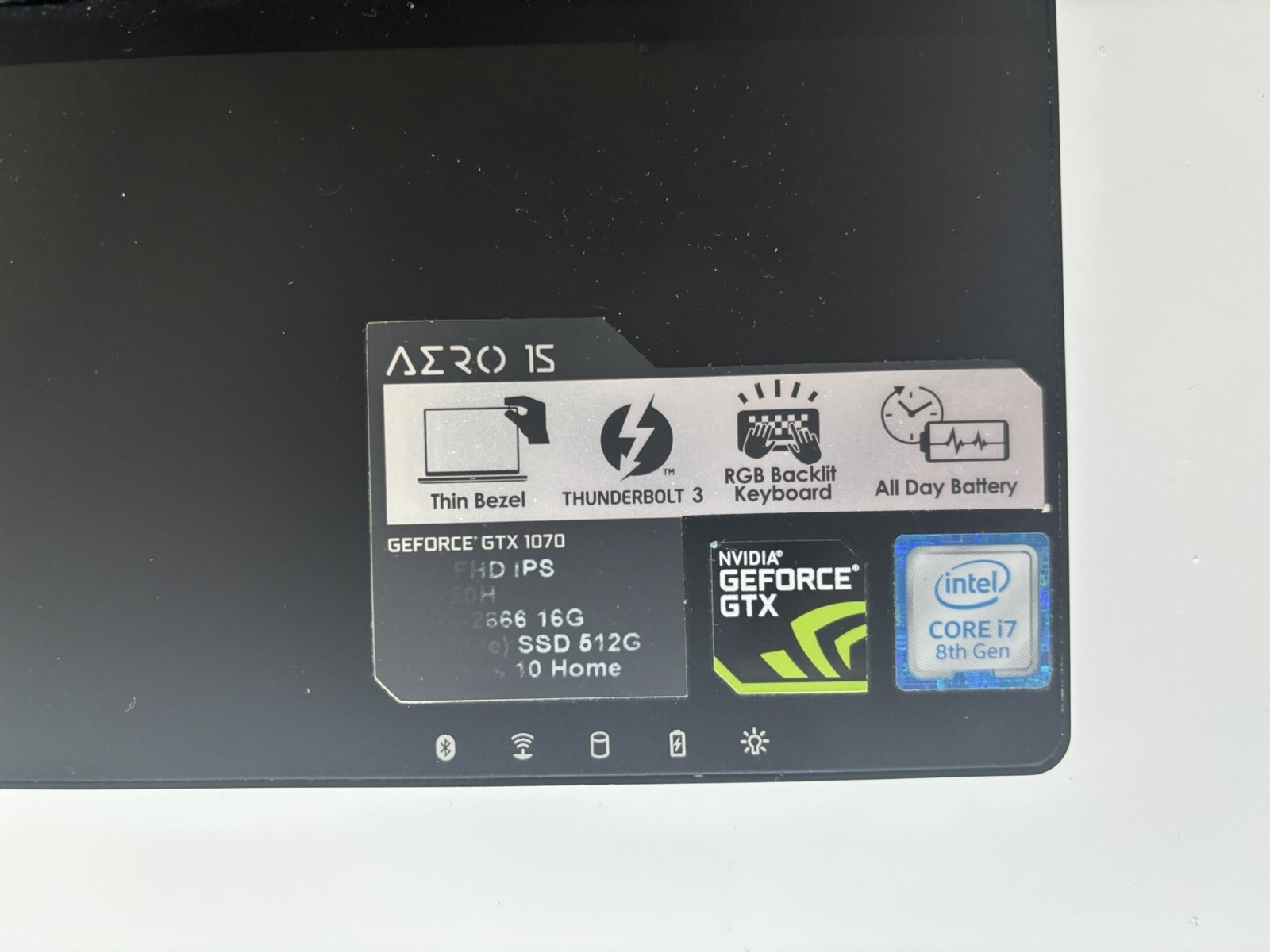 Giga-Byte Technology Aero 15X v8-BK4 15″ Ultra Slim Gaming Laptop 144Hz IPS Anti