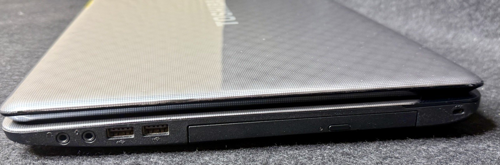 Toshiba Satellite L775 L775D-S7335 17.3″ HD LED AMD A4 For Parts No HDD