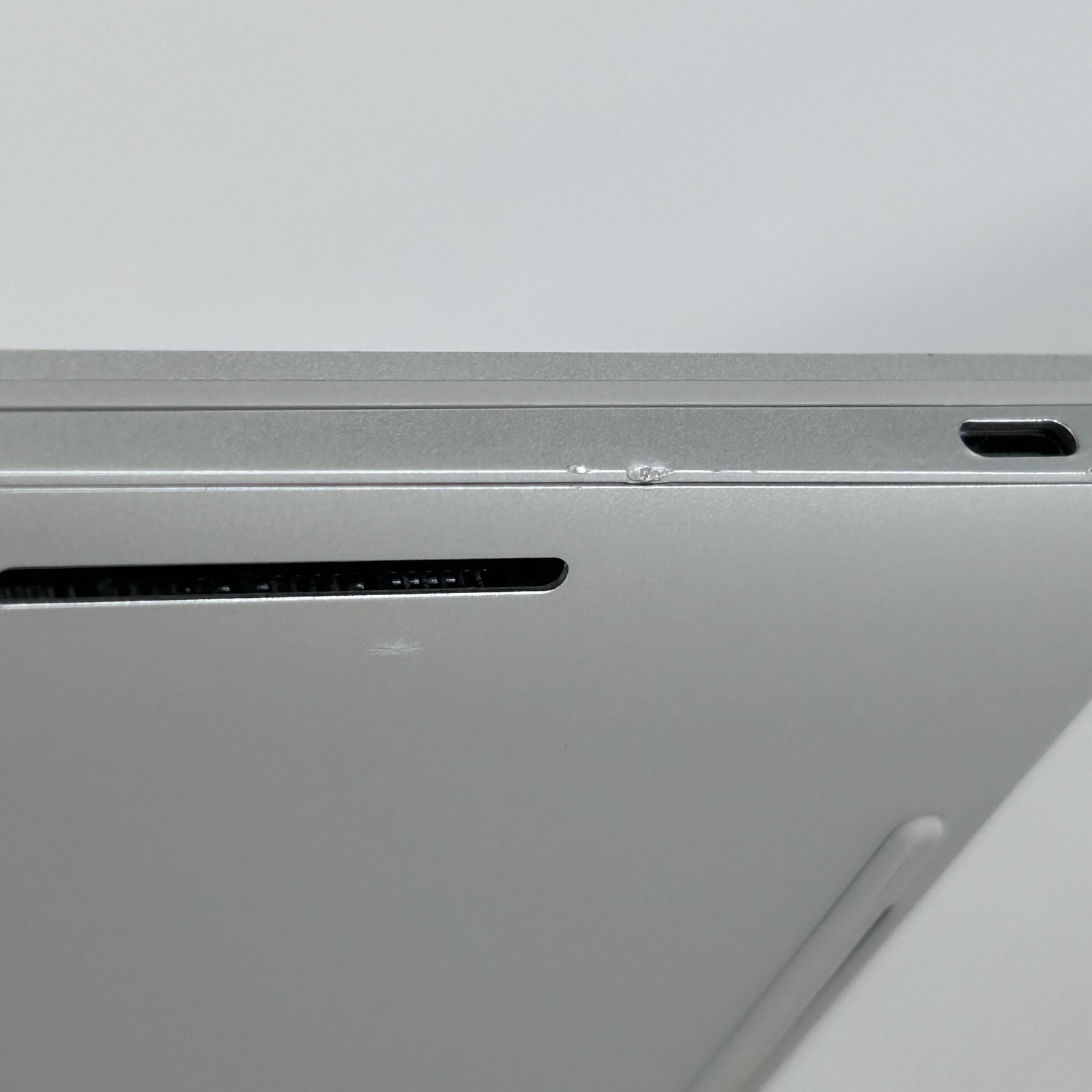 Dell XPS 13 Plus 9320 FHD+ 1.7 GHz i5-1240P 8GB RAM 512GB WATER DAMAGED SCREEN