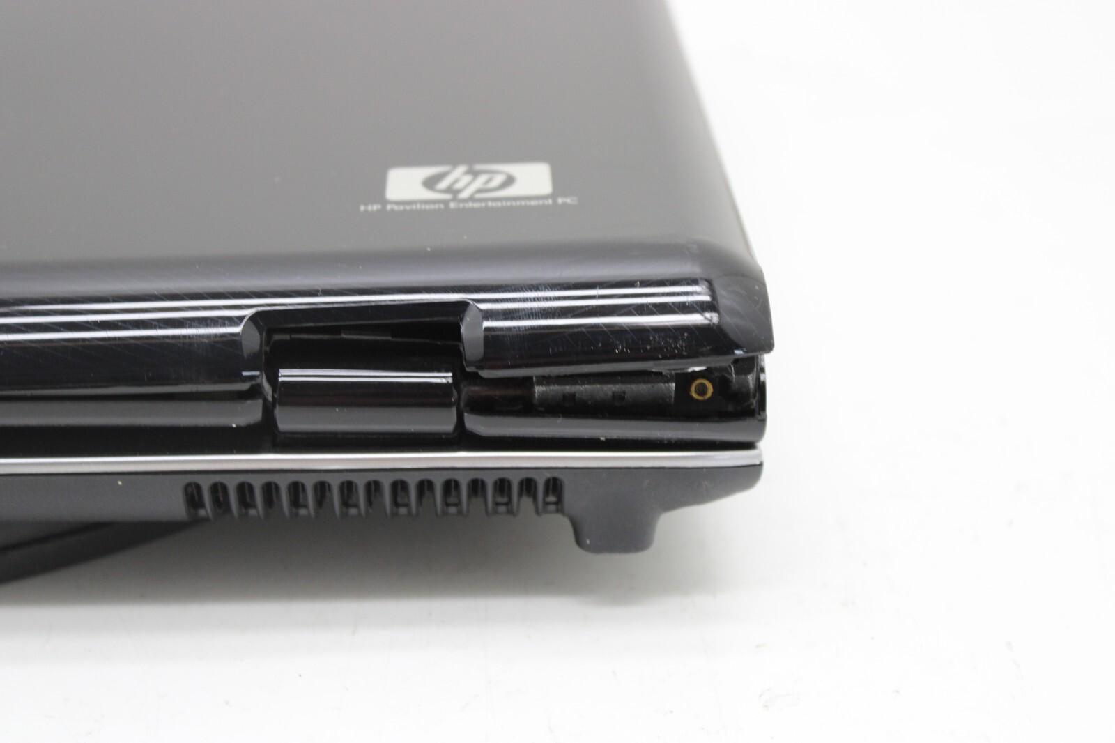 HP Pavilion dv9010us Laptop AMD Turion 64 x2 3GB Ram No HDD or Battery